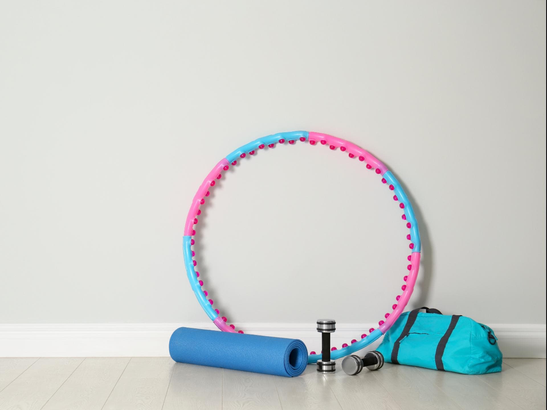 Hula Hoop Reifen an der Wand Hula Hoop Reifen an der Wand