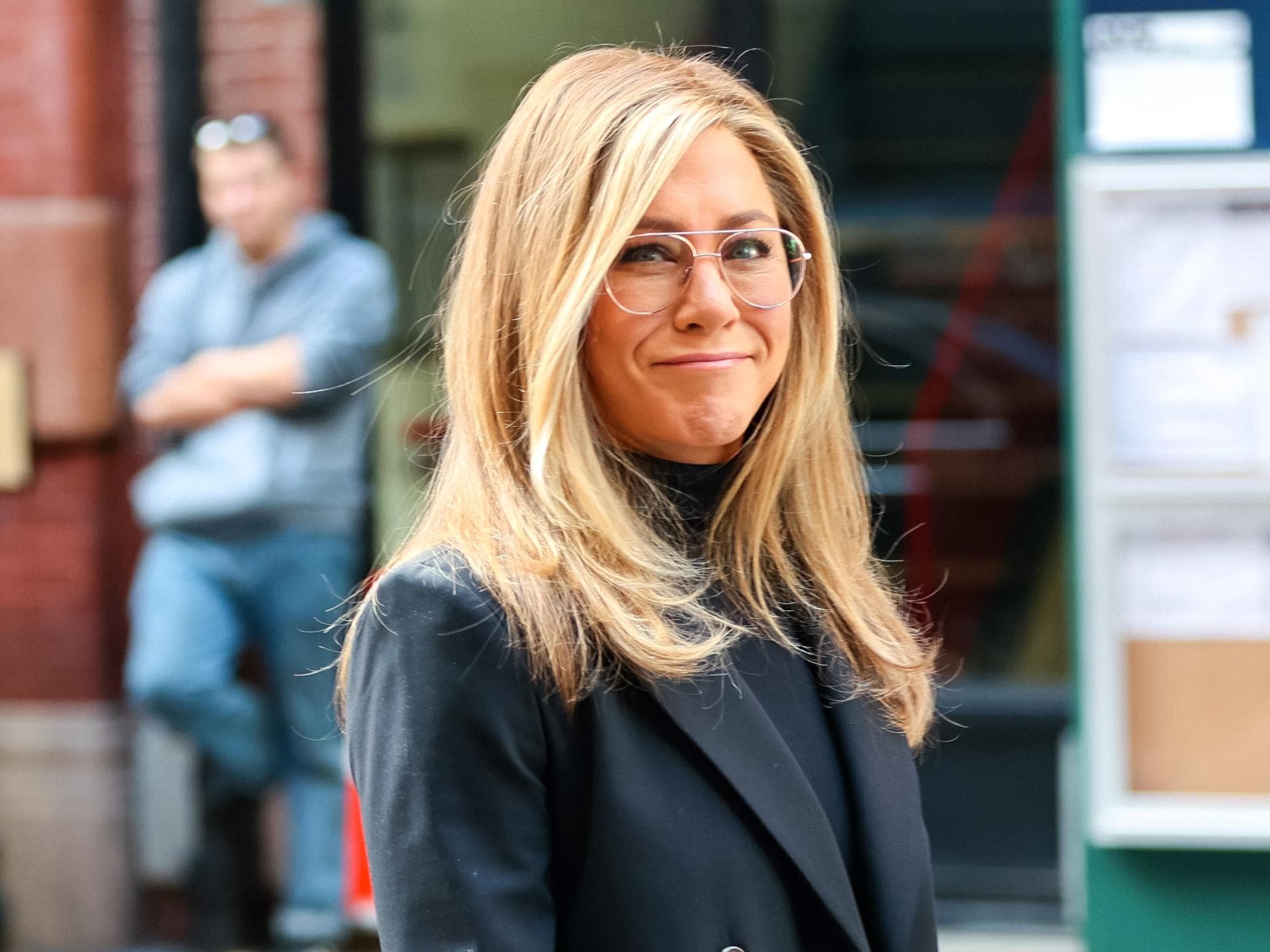 Jeniffer Aniston mit Brille.