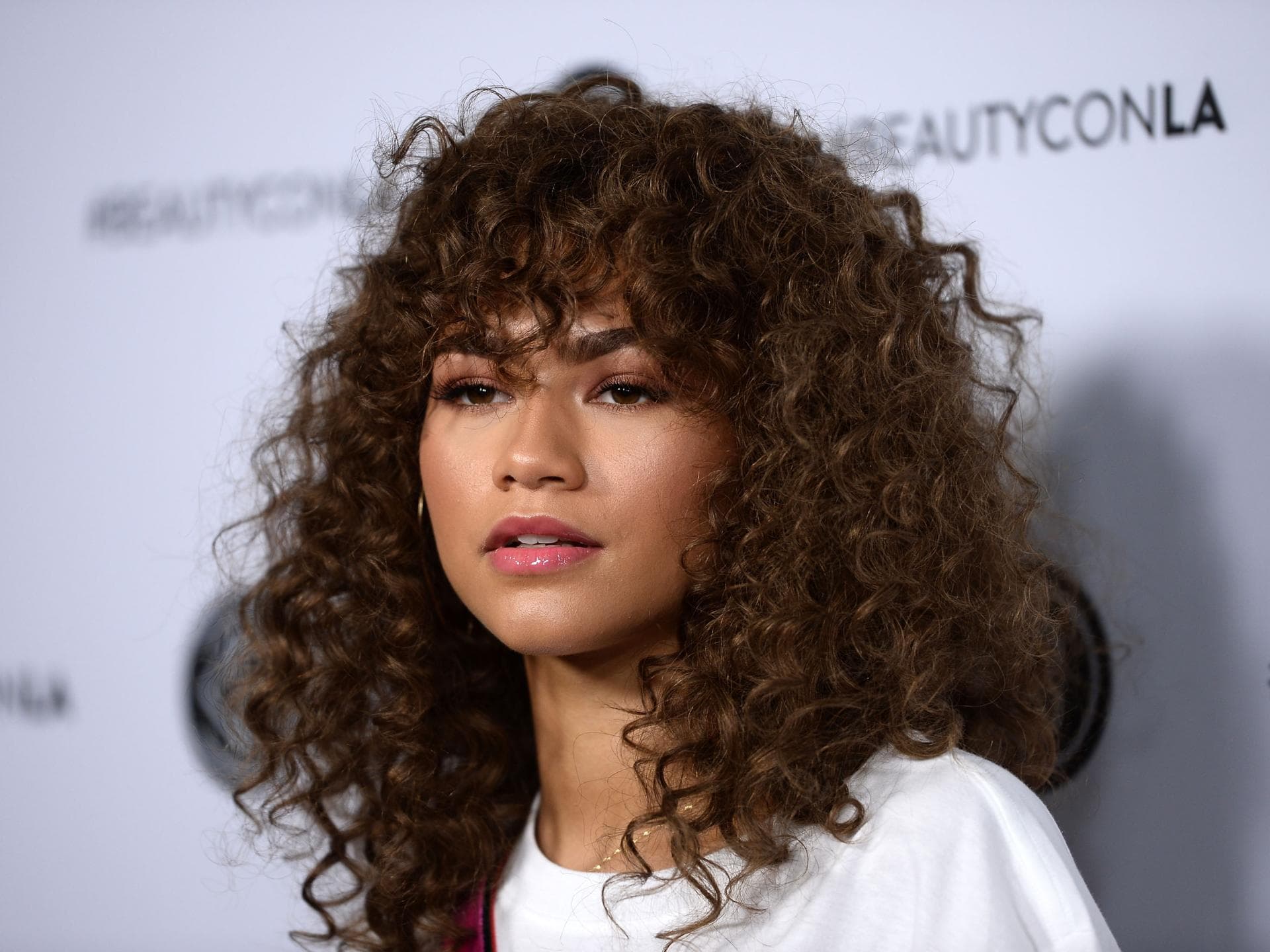 Zendaya mit Locken 