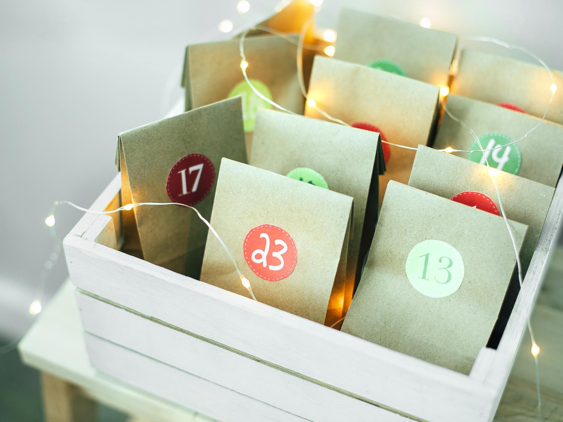 Adventskalender in Holzkiste 