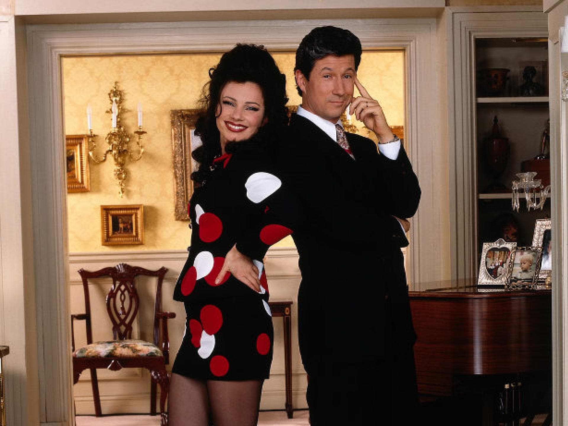 Fran Drescher (links, als Fran Fine) und Charles Shaughnessy (rechts, als Maxwell Sheffield) in "Die Nanny".