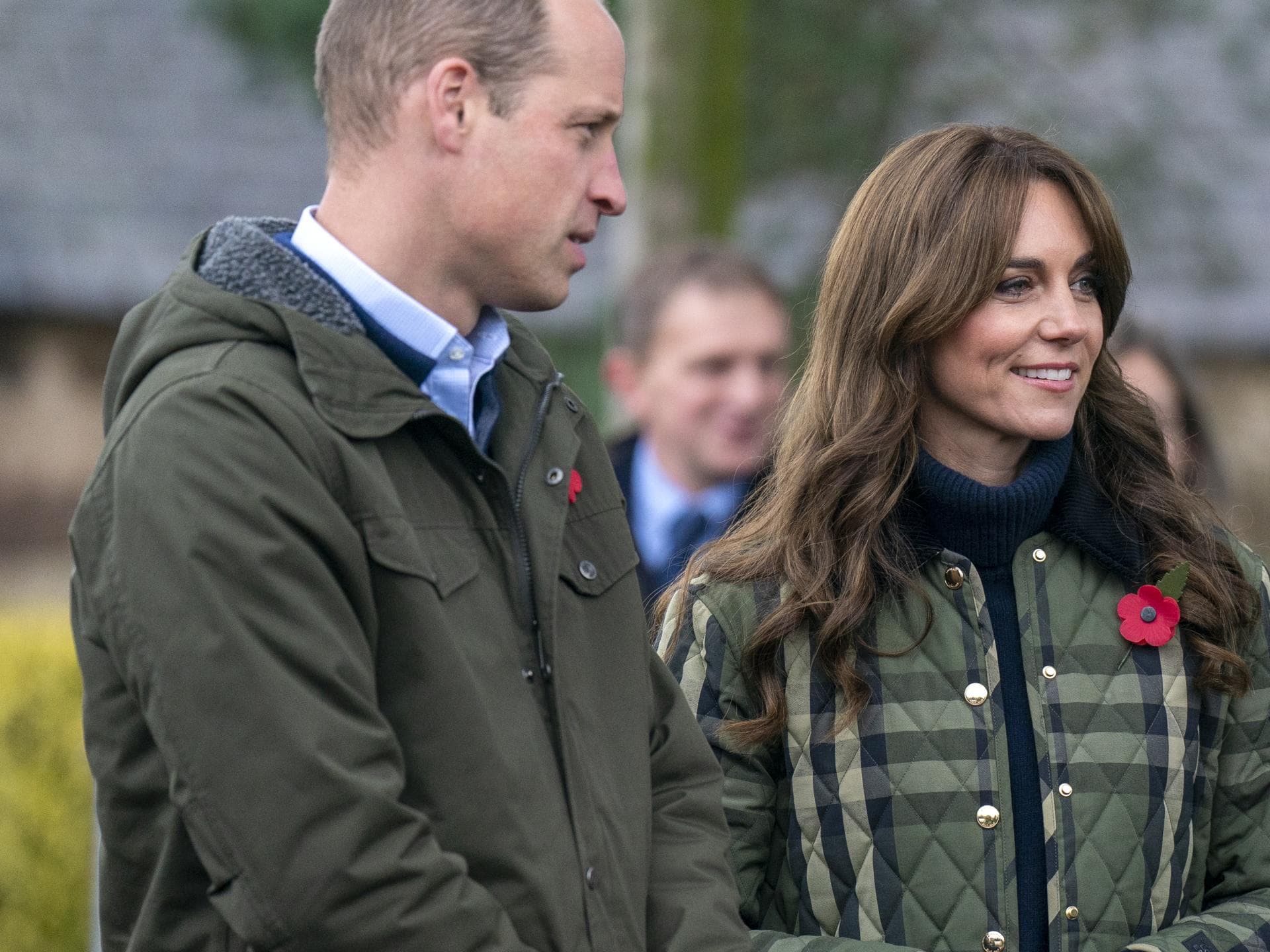 Kate Middleton trägt eine Jacke von Burberry