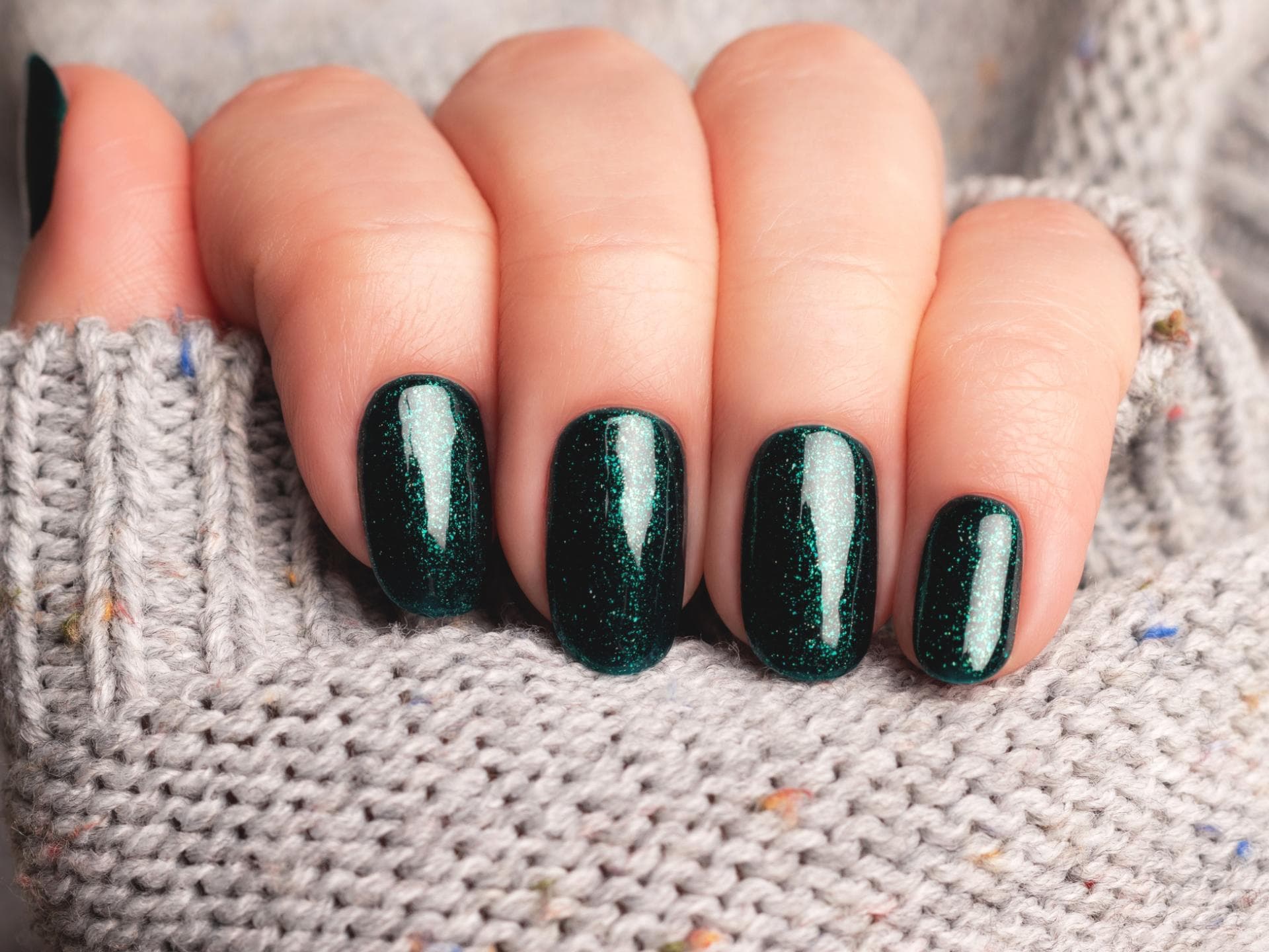 Velvet Nails 