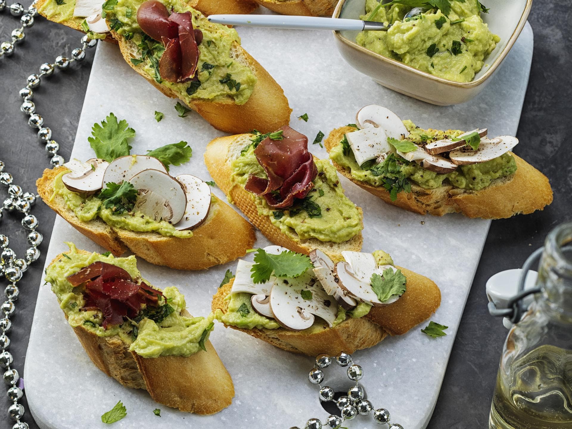 Crostini mit Avocadocreme 