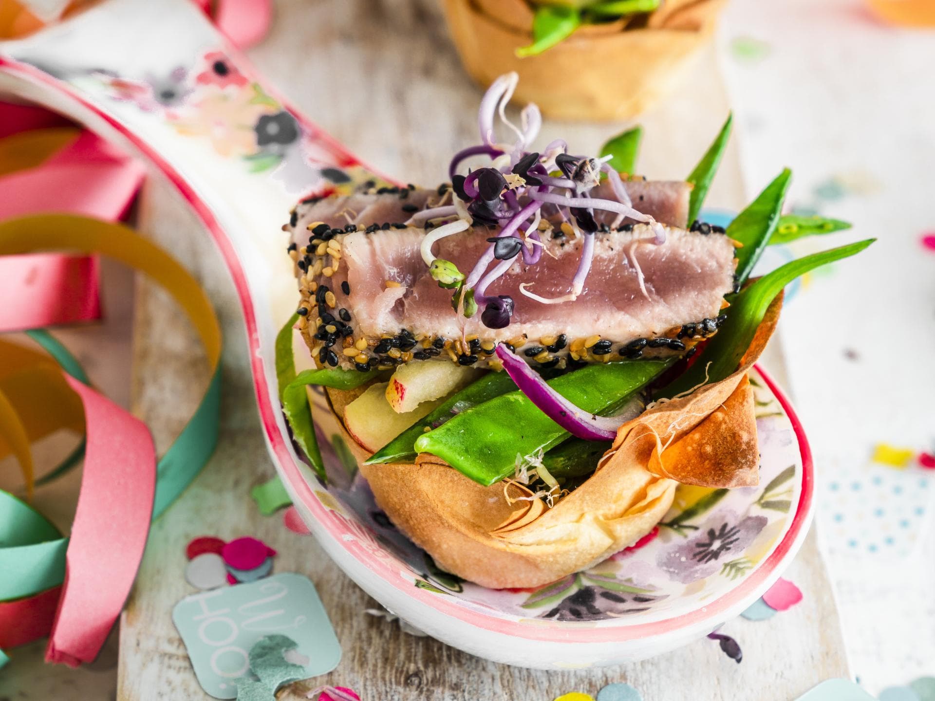 Filoteigtörtchen mit Thunfisch und Zuckerschoten
