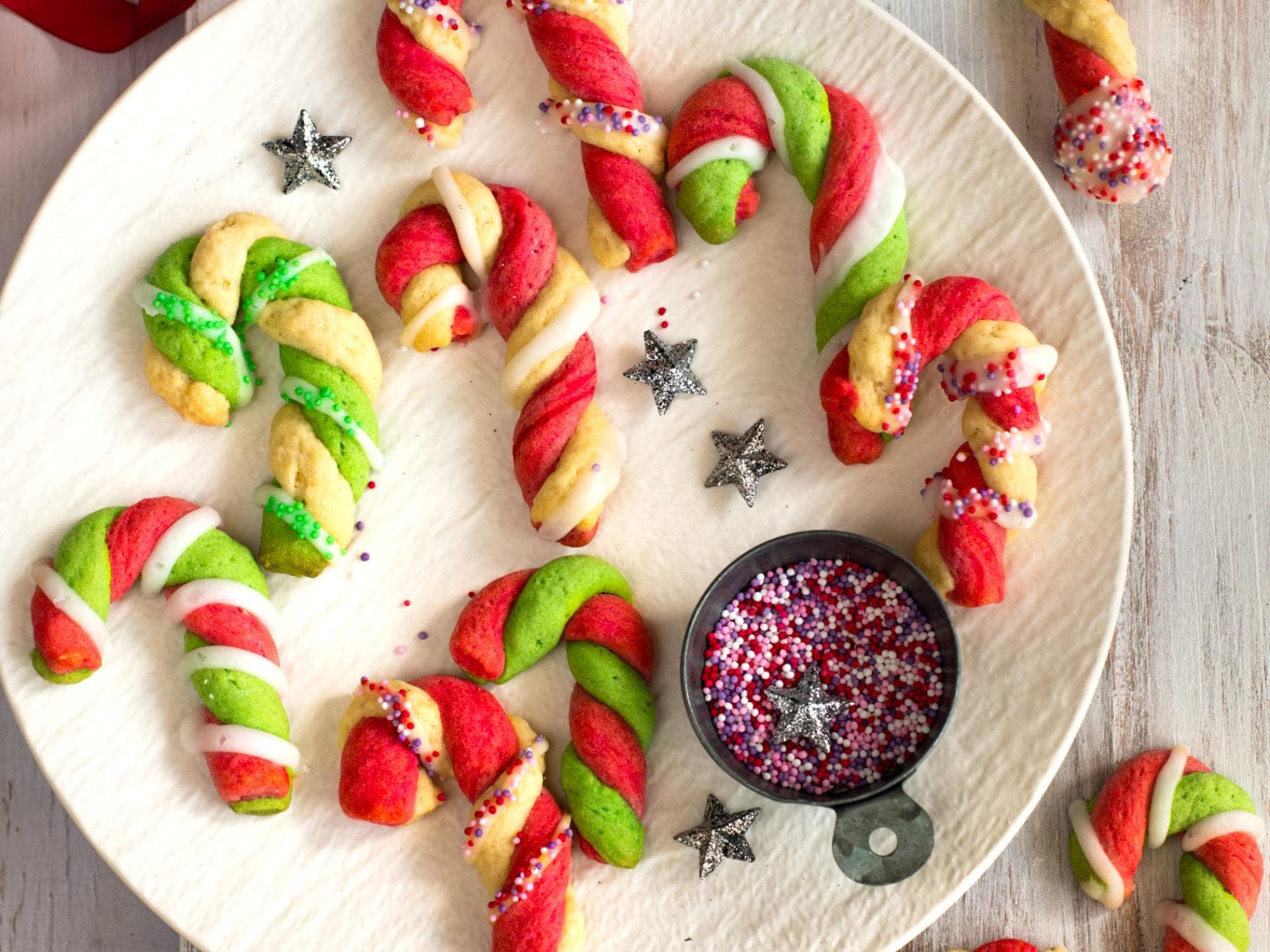 Rezept für Bunte-Zuckerstangen-Plätzchen