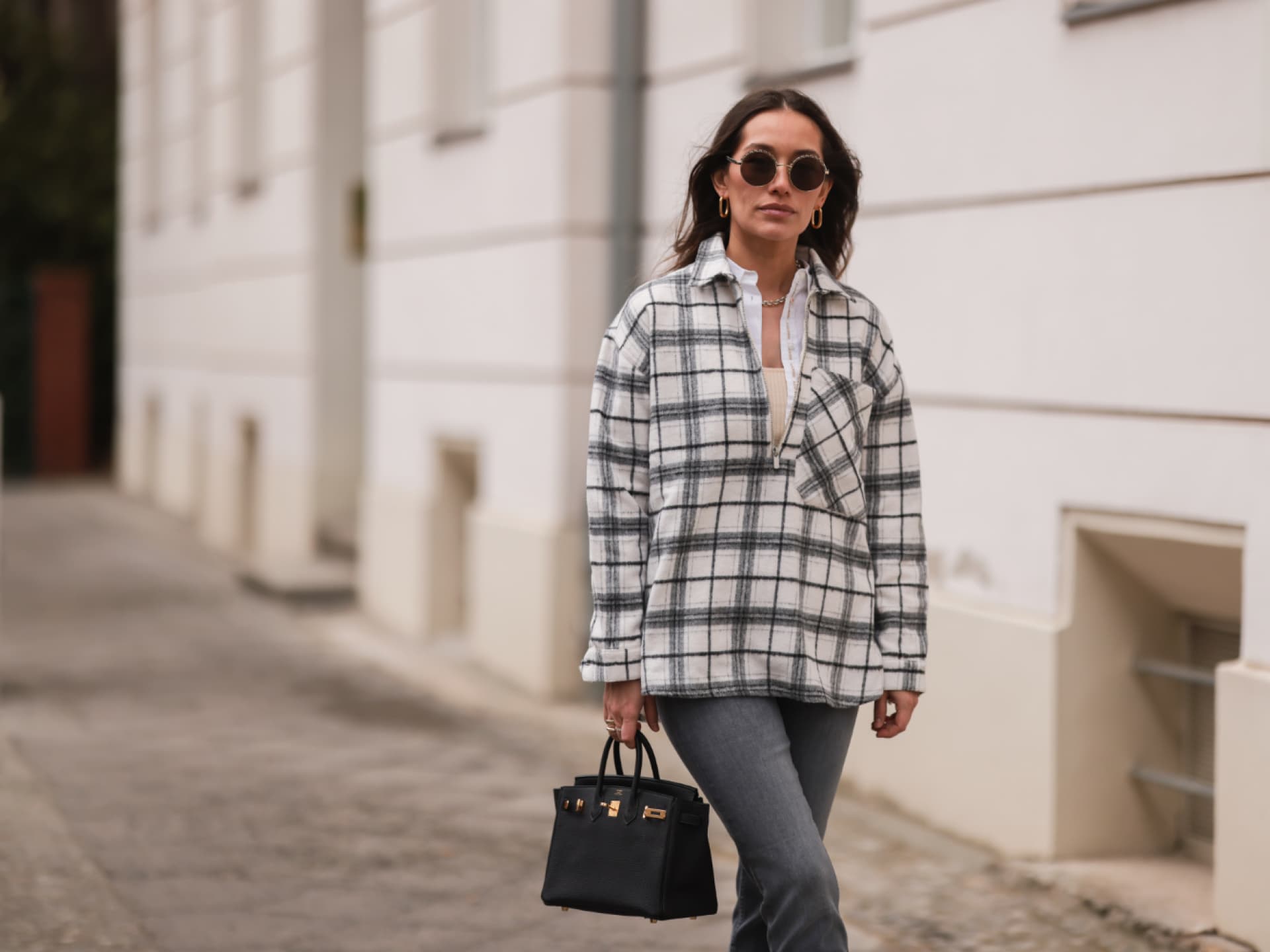 Anna Schürrle in grauer Jeans Anna Schürrle in grauer Jeans
