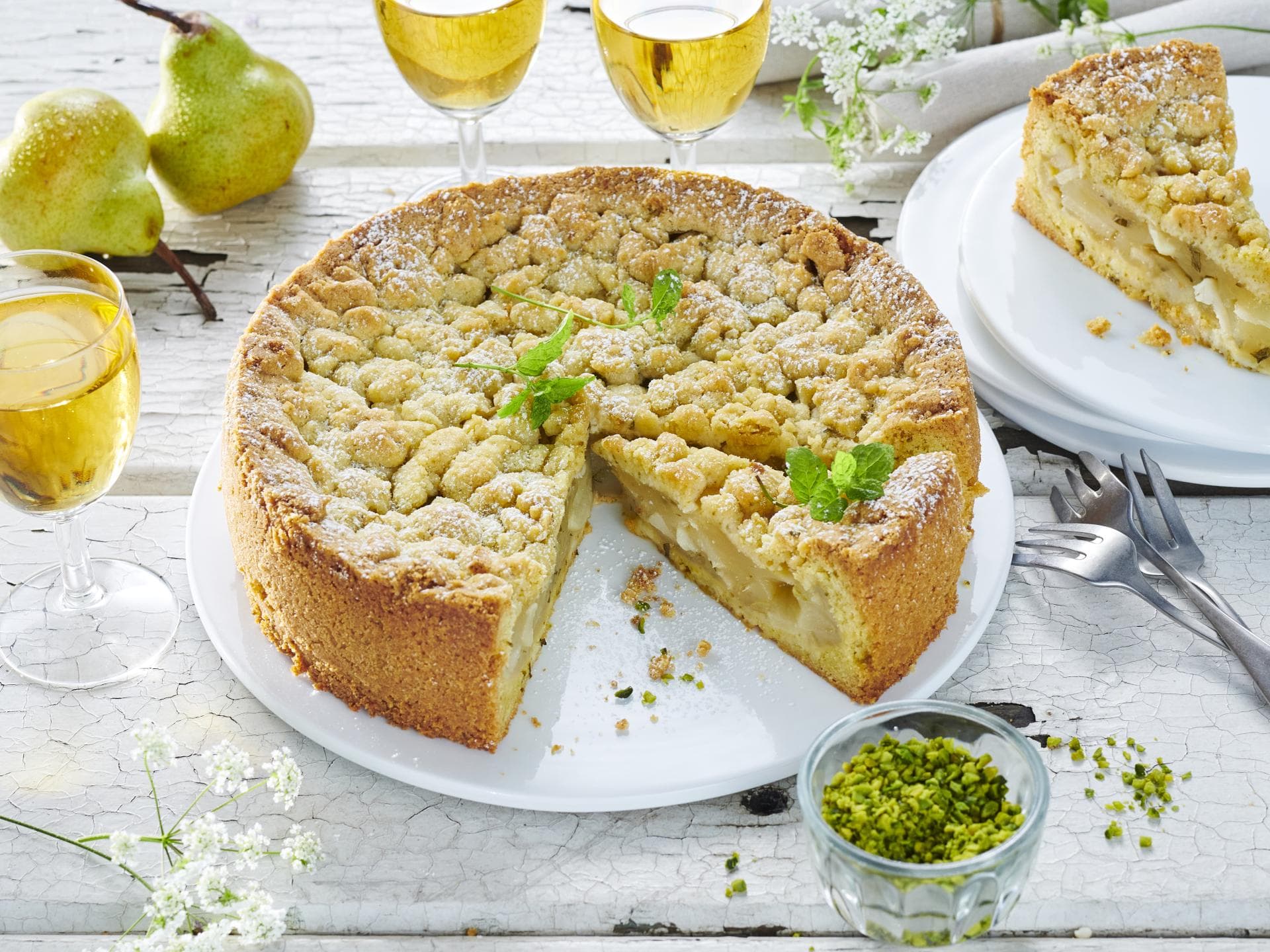 Birnen-Streuselkuchen mit Cidre