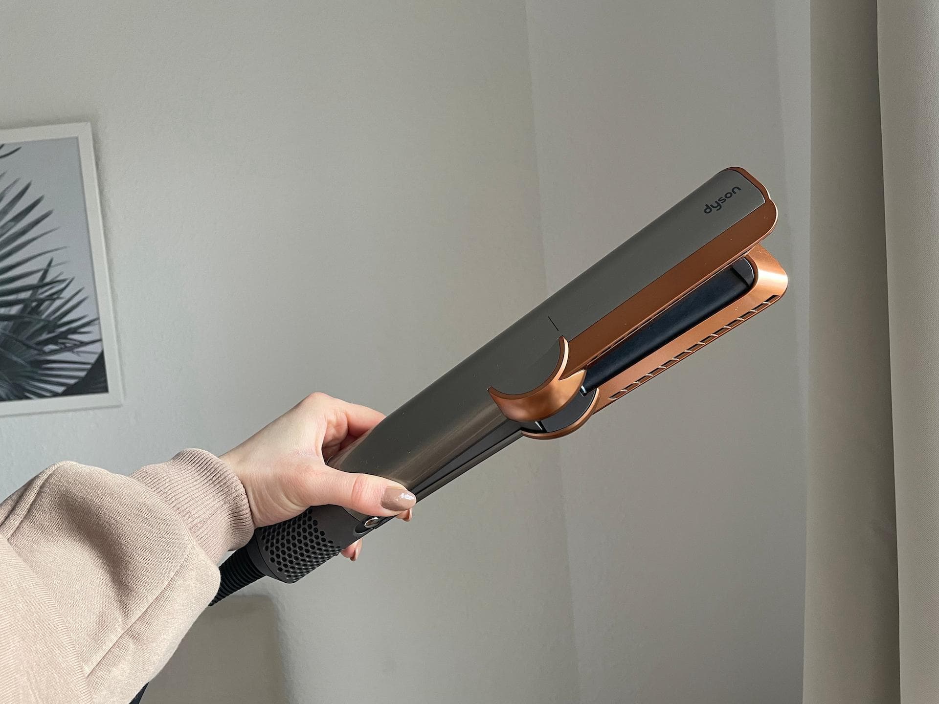Dyson Airstrait im Test