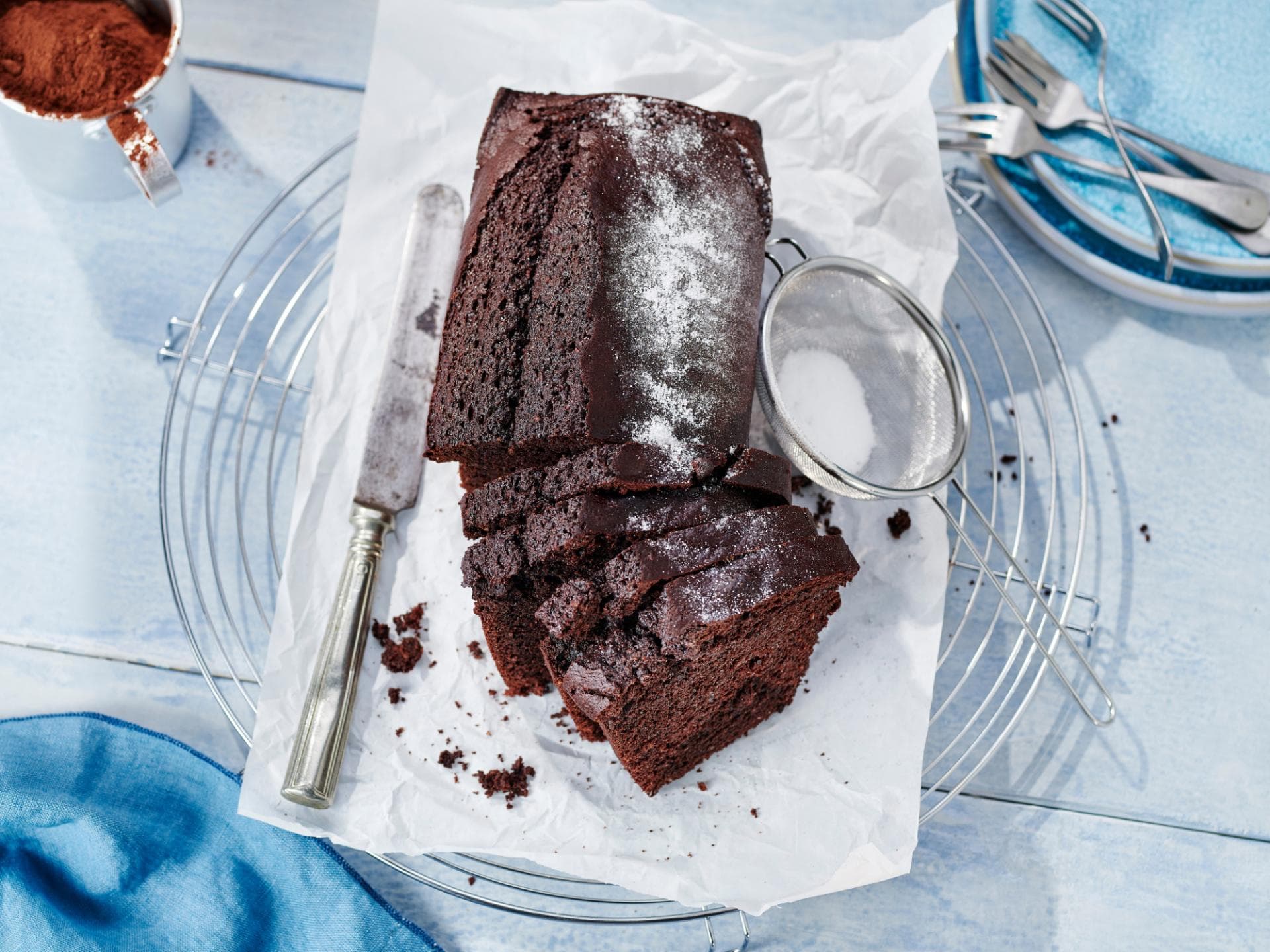 Schokoladen Kuchen mit Puderzucker Schokoladen Kuchen mit Puderzucker