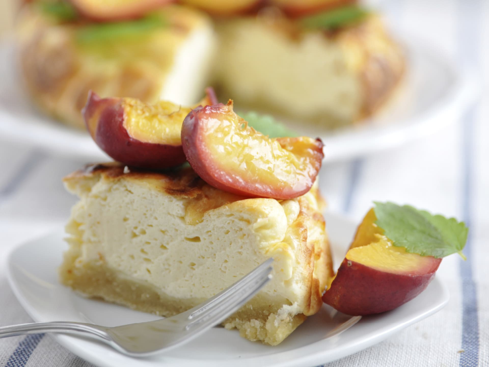 Luftiger Pfirsichkuchen