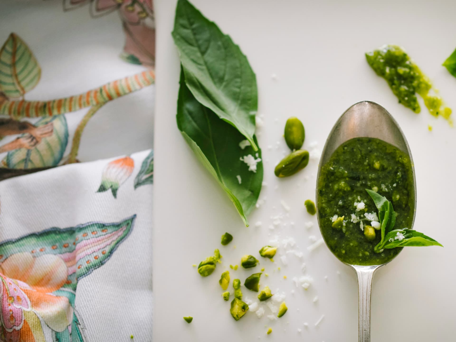 Pasta mit Pecorino-Pesto