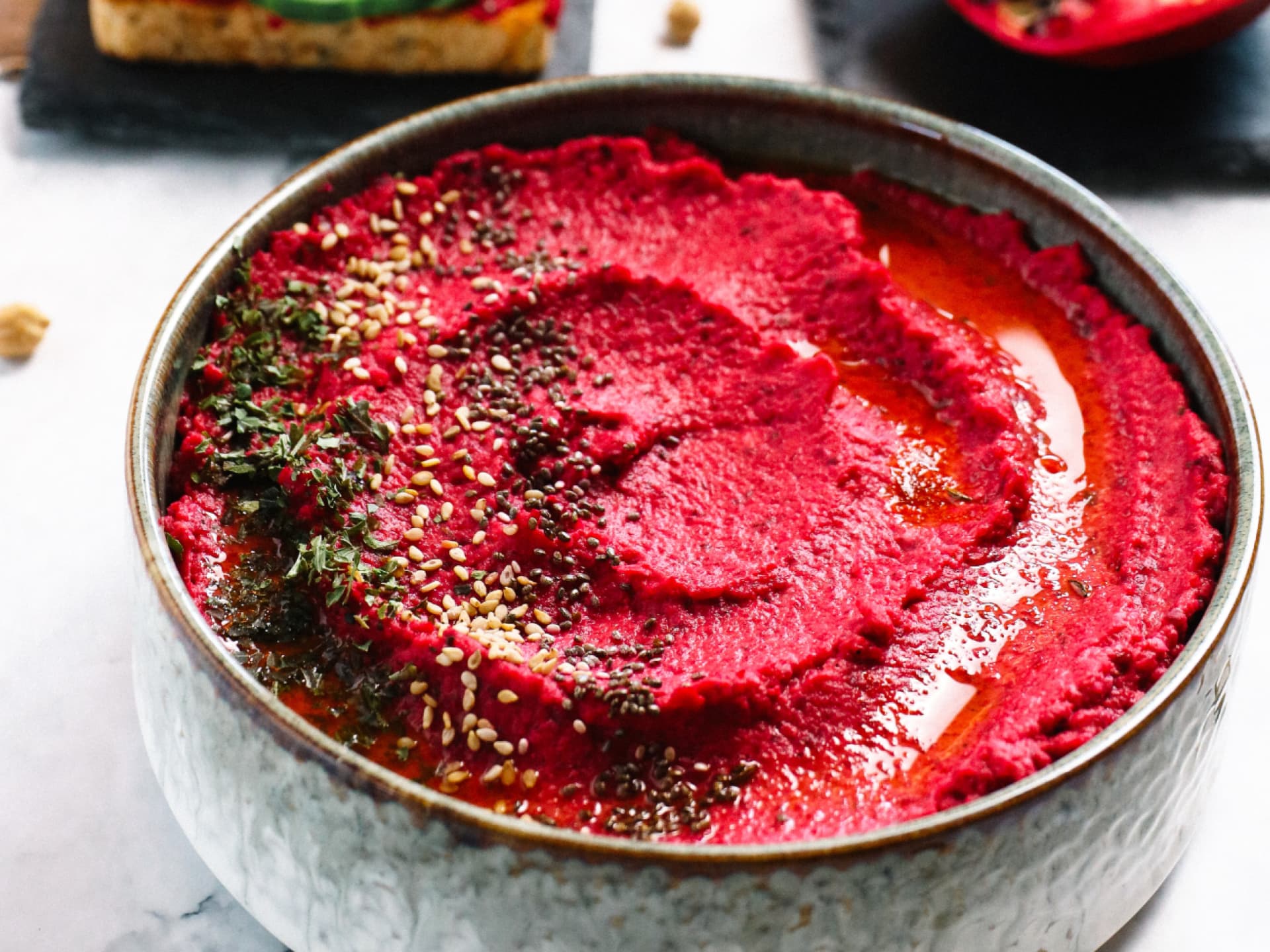 Selbst gemachtes Rote Bete Pesto