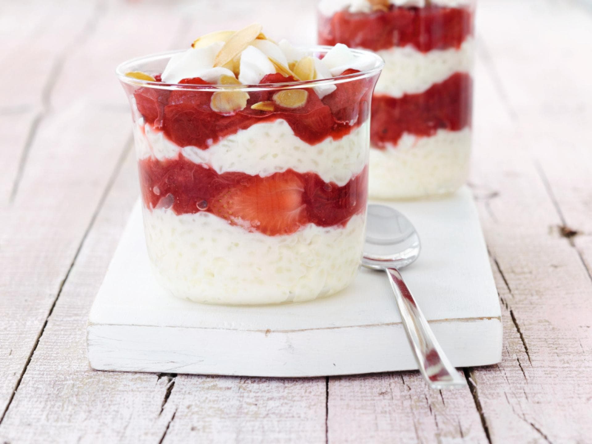 Rhabarber-Trifle mit Aperol