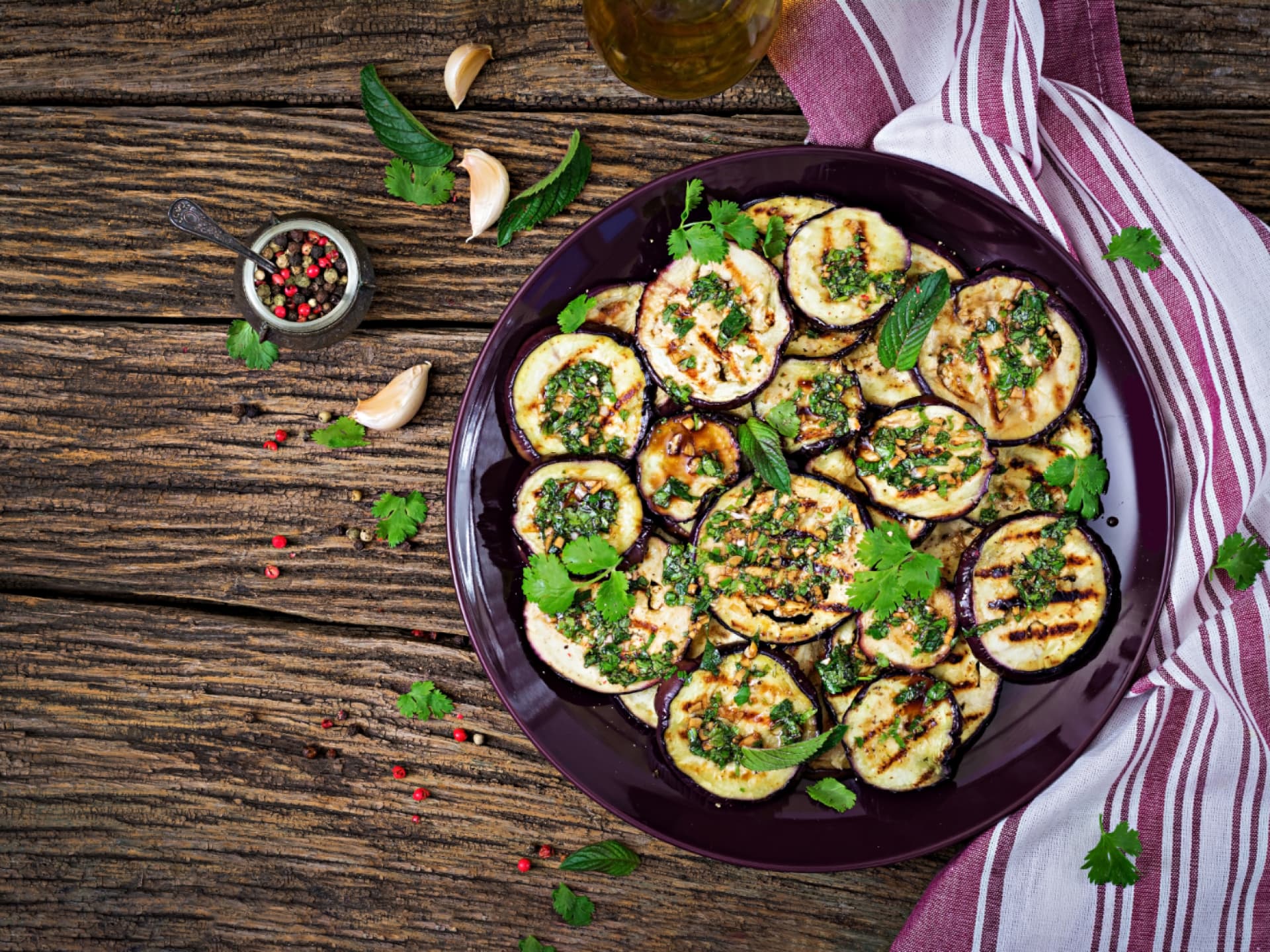 Gegrillte Aubergine fürs Grillbuffet