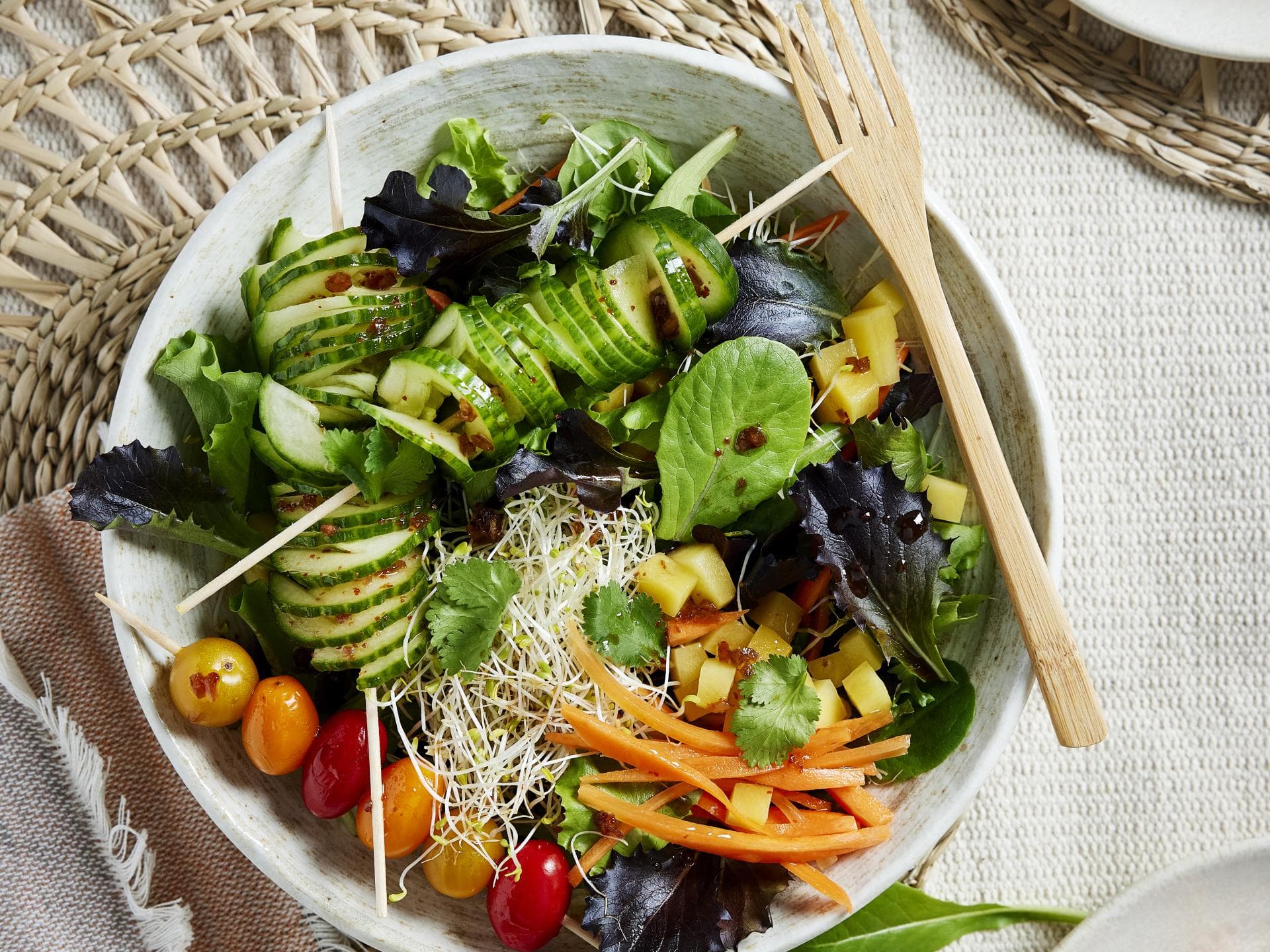 Koreanischer Tomaten-Gurkensalat 