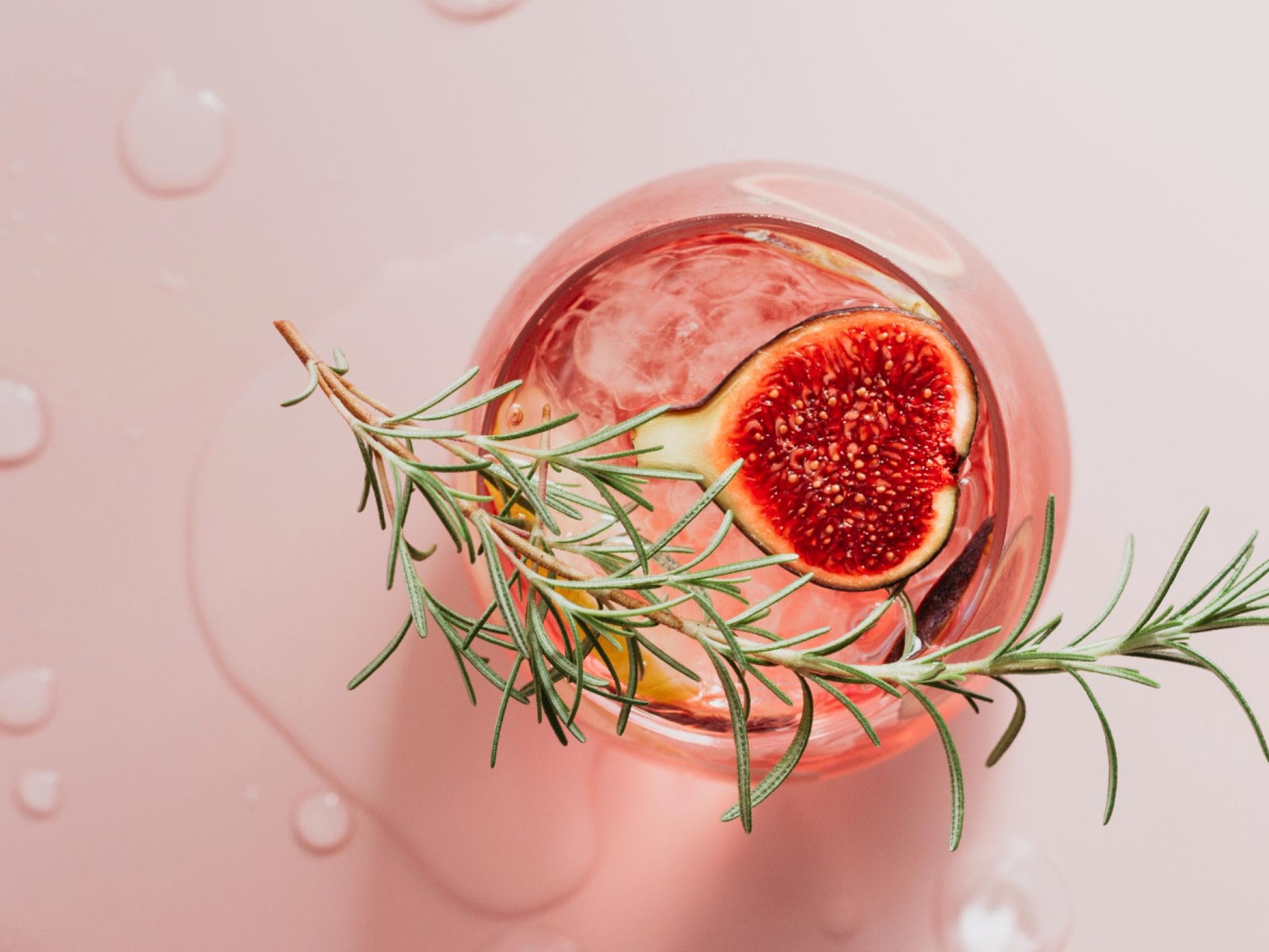 Sommer-Cocktail Wildberry Lillet