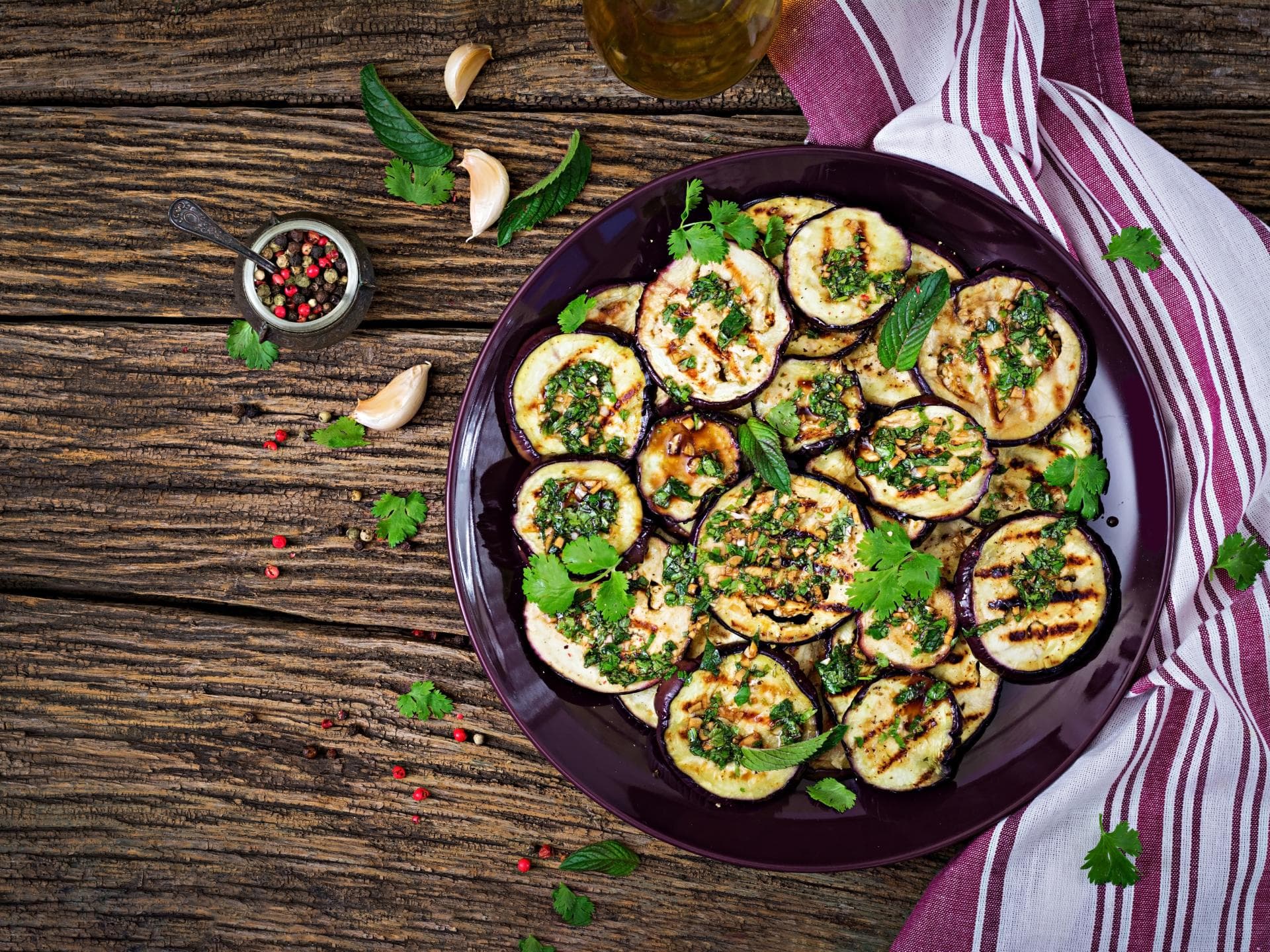 Vegan grillen - gegrillte Aubergine