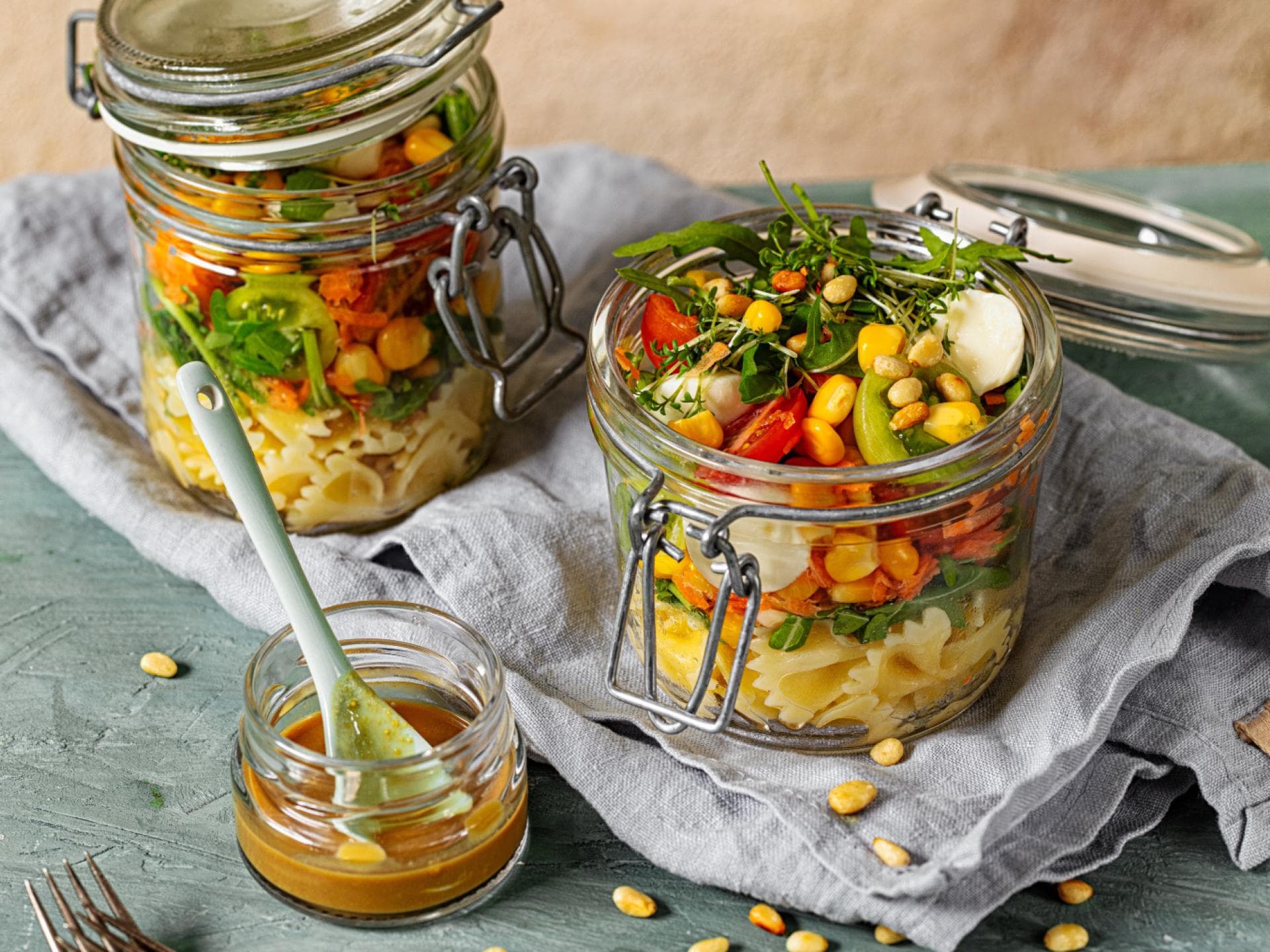 Nudelsalat im Glas 
