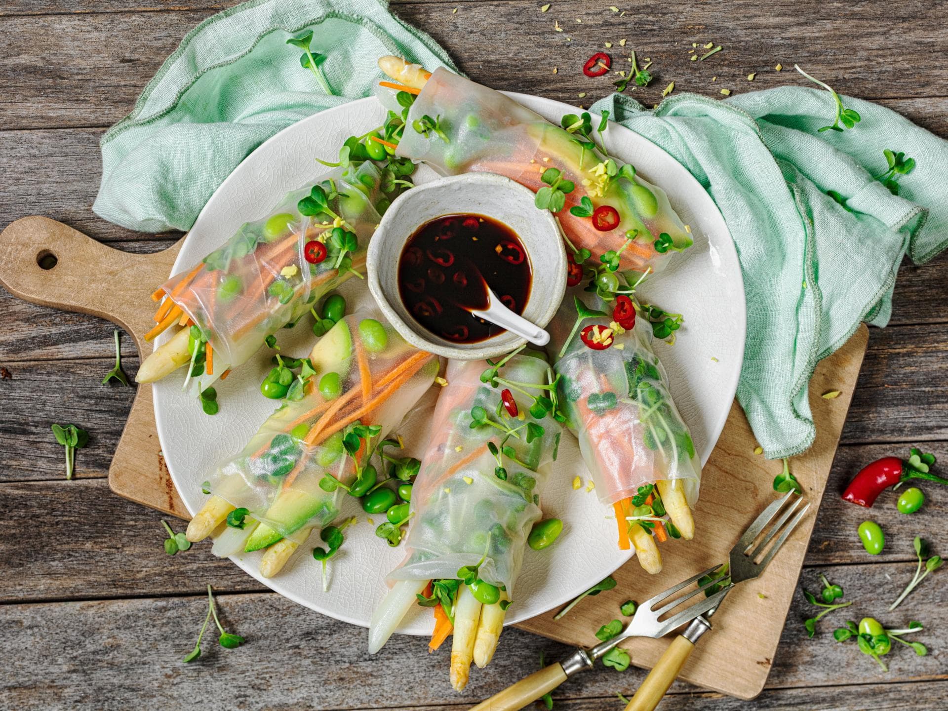 Sommerrollen mit Spargel