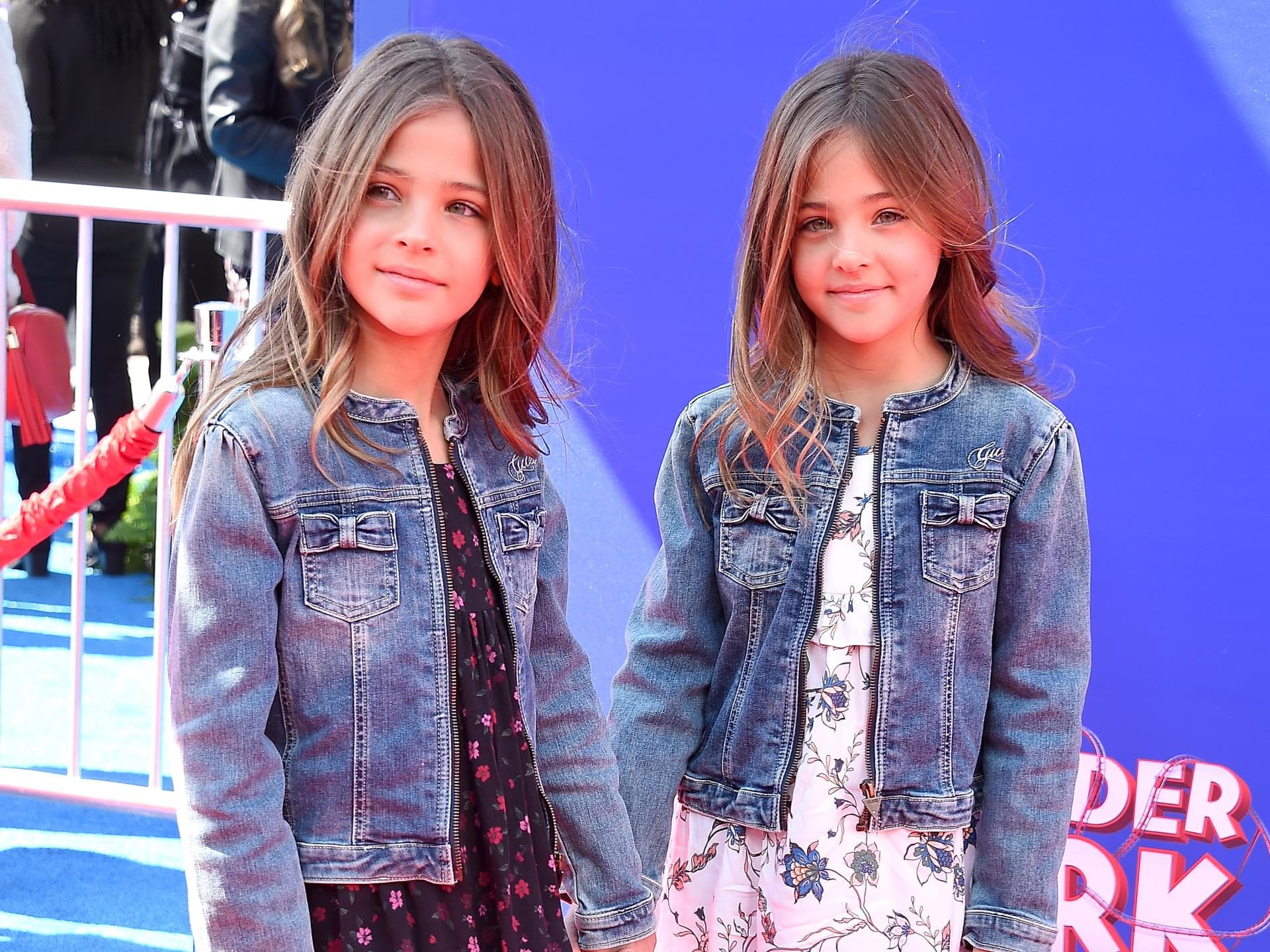 Ava Marie und Leah Rose Clements