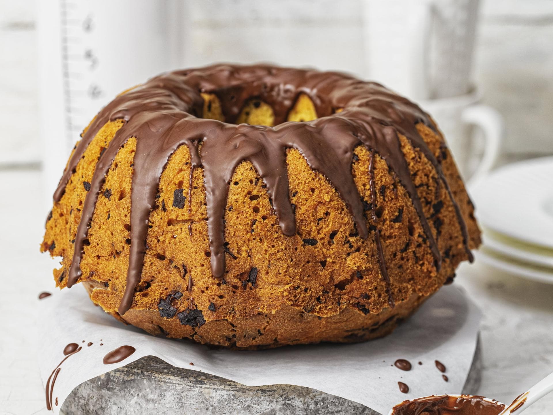 Zuckerfreier Napfkuchen mit Schokostückchen