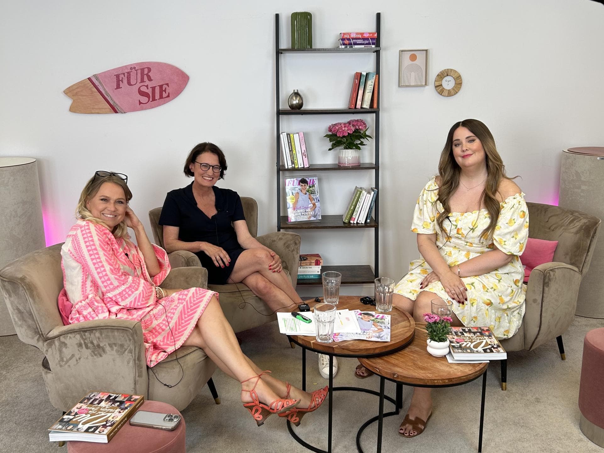 Nova Meierhenrich, Silke Linsenmaier und Ann-Christin Gebhardt bei der Aufzeichnung vom Für Sie College