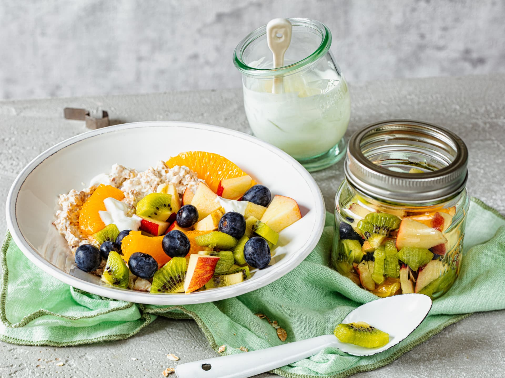 Nachtisch mit Haferflocken - fruchtiges Müsli mit Haferflocken