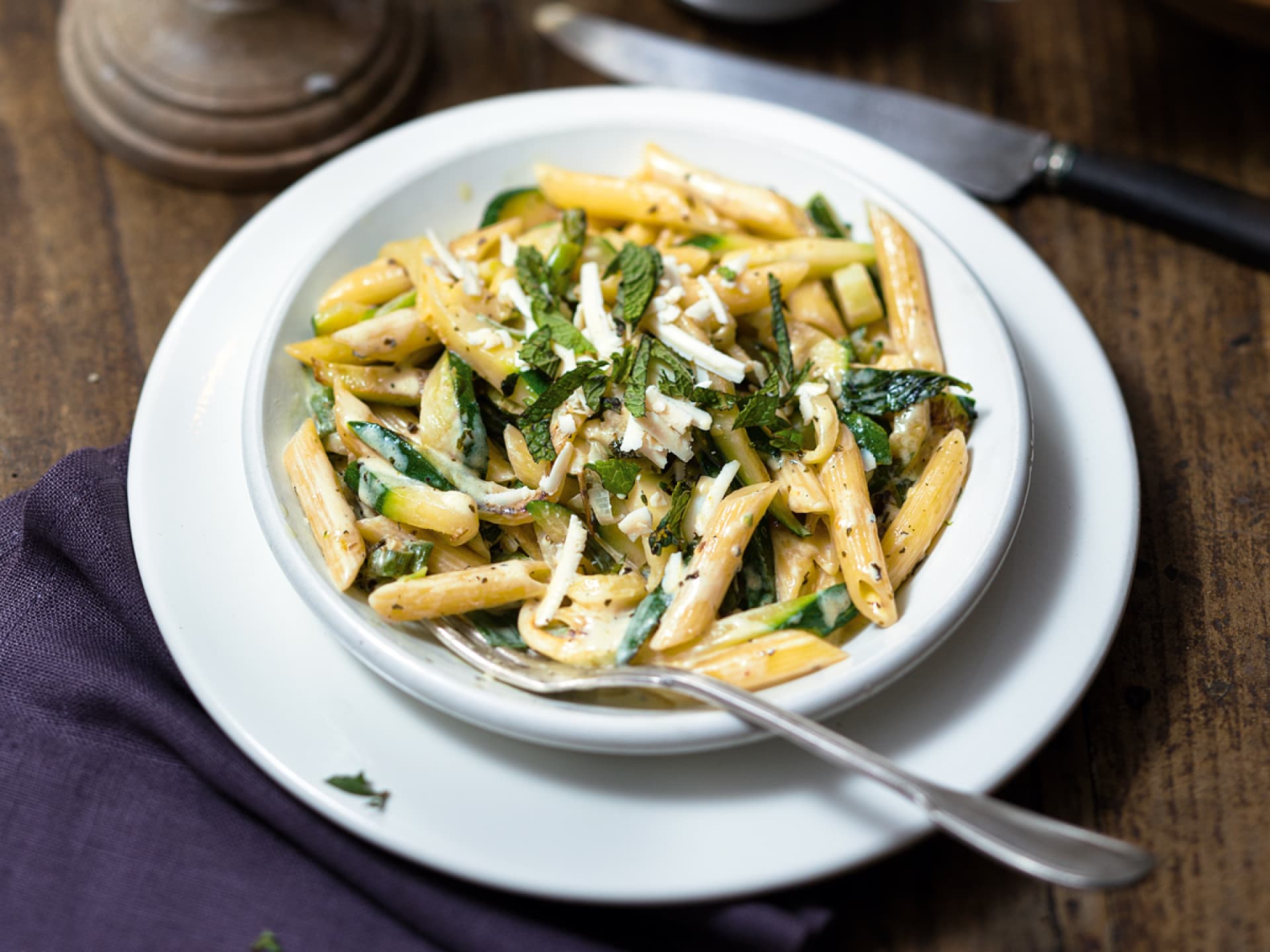 Schnelle Penne mit Zucchini