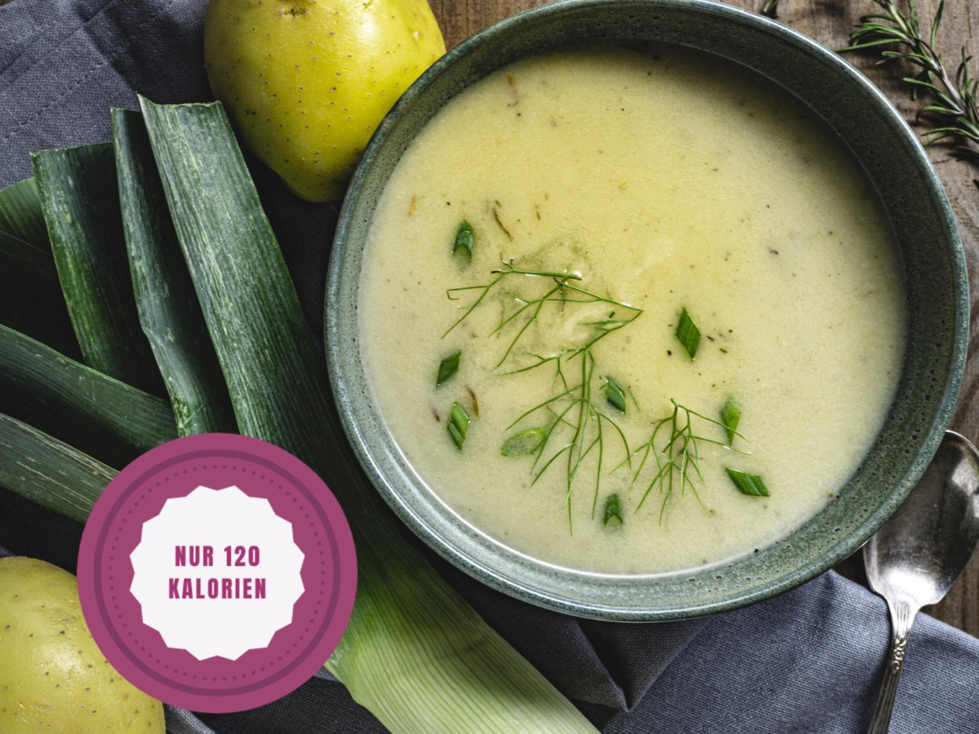 Lauchsuppe in einer Schüssel