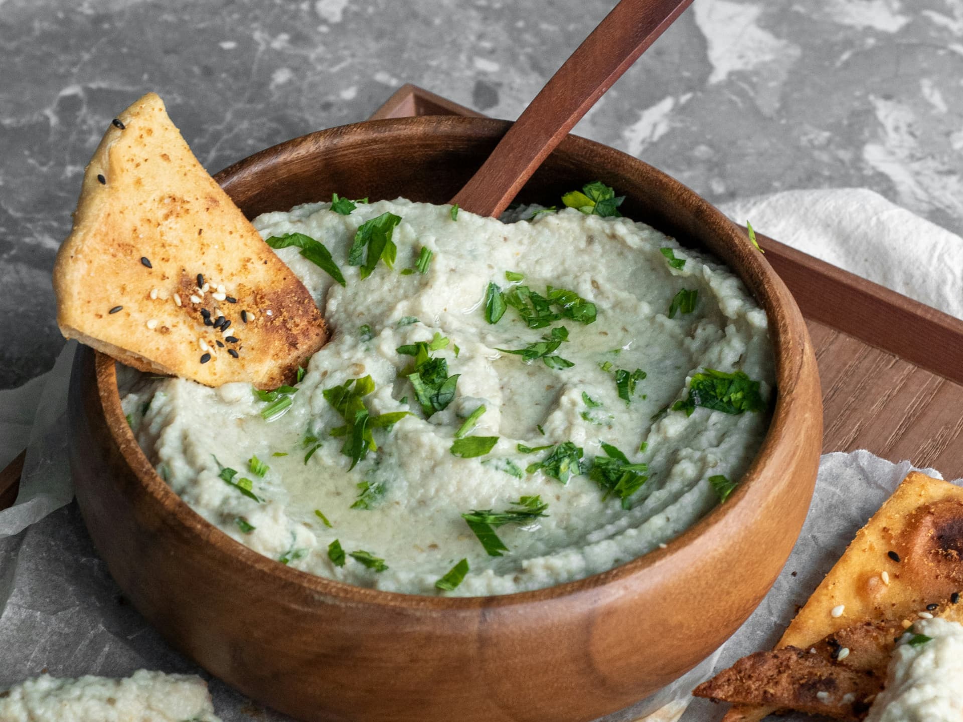 Veganer Brotaufstrich selbst gemacht - Soja-Brotaufstrich mit Kräutern