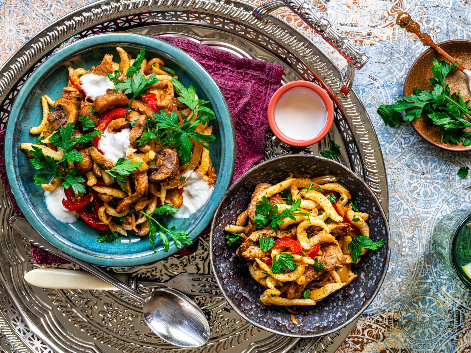 Einfache Gyrospfanne mit Champignons und Spätzle