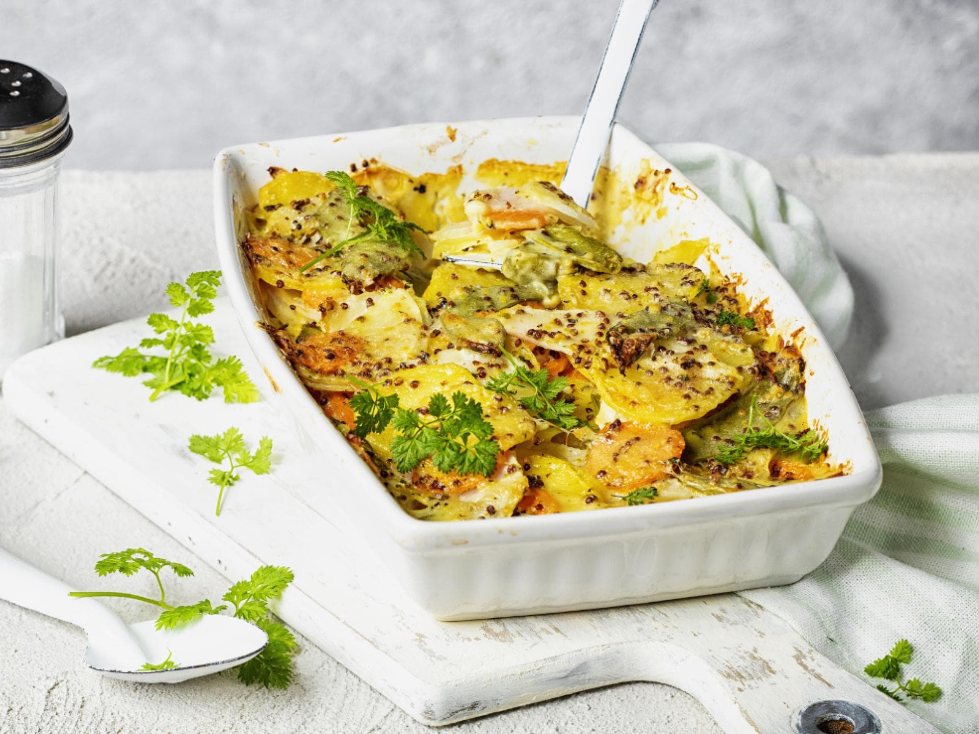 Überbackenes Béchamel-Gemüse