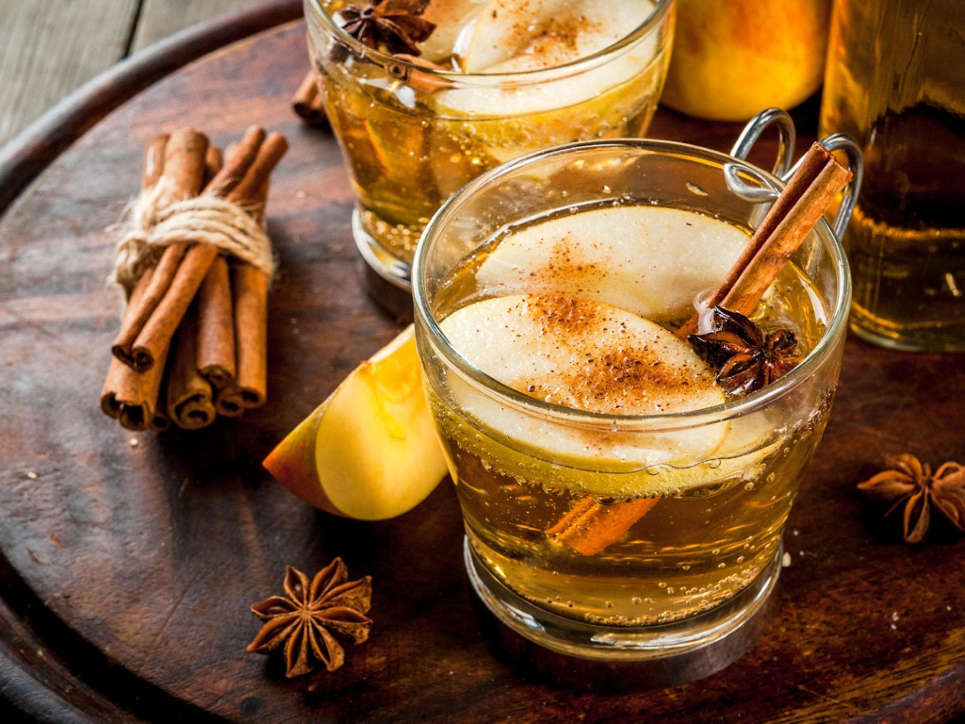 Apfelpunsch mit Amaretto 