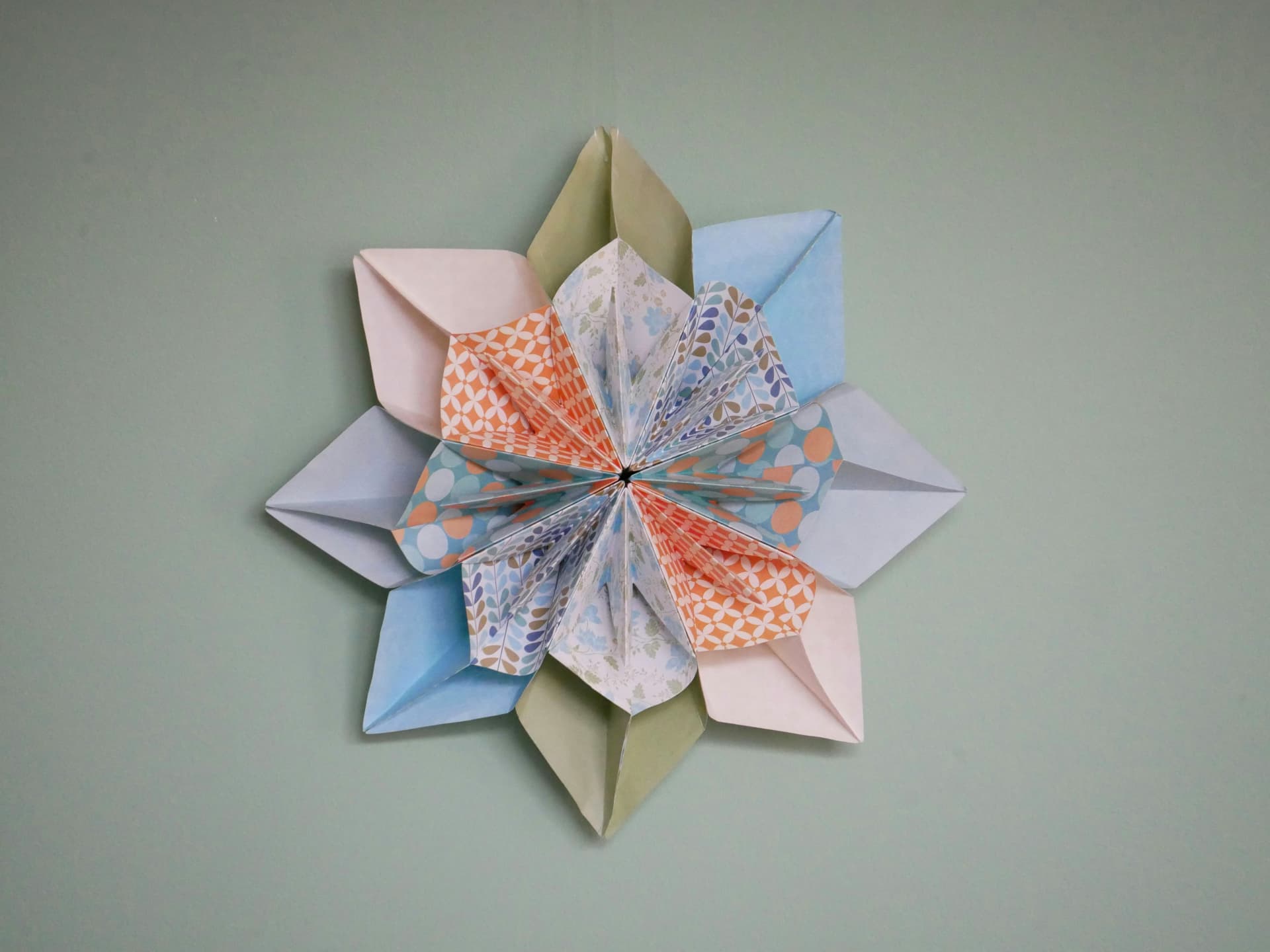 Geldgeschenke weihnachtlich verpacken mit Origami