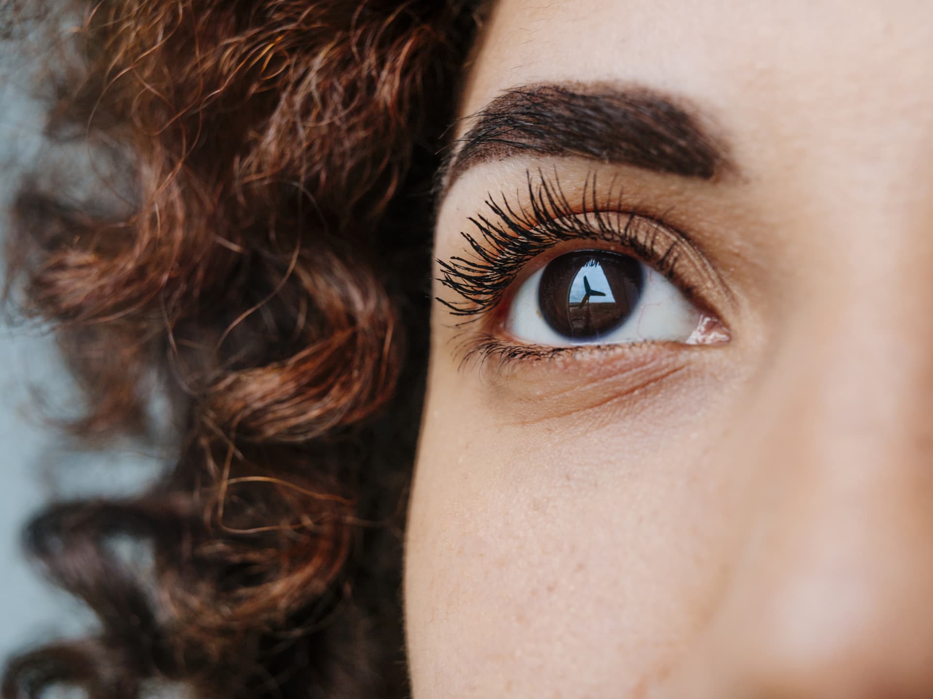 Perfekt geschwungene Wimpern - dank Löffel Mit Löffel gebogene Wimpern