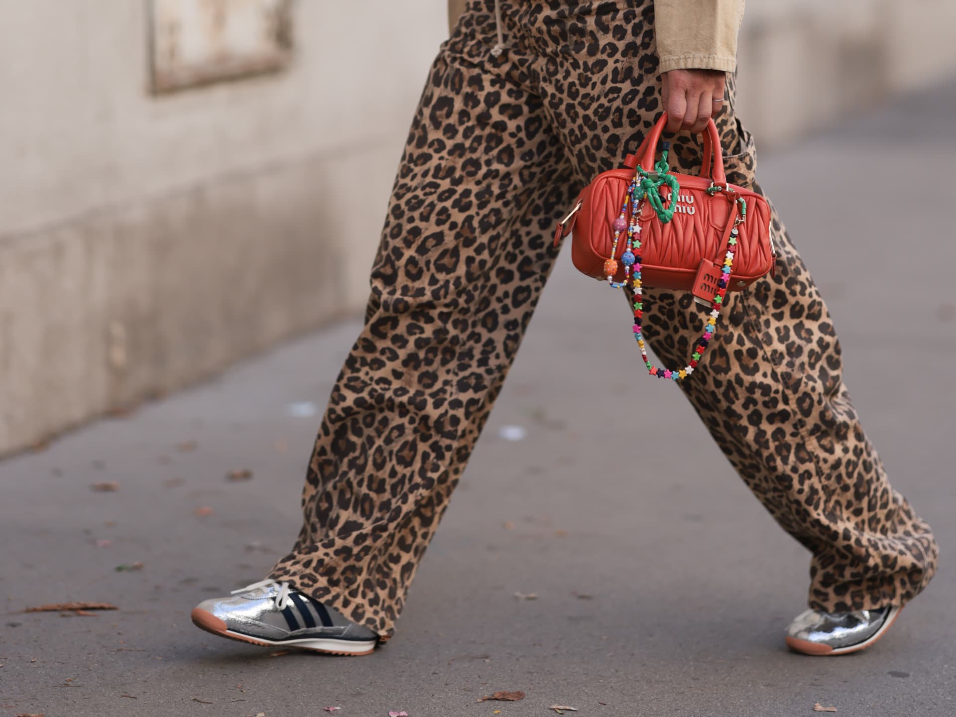 Der Adidas Country OG Sneaker ist 2025 voll im Trend Katrin Teigl mit Adidas Country OG Sneakers