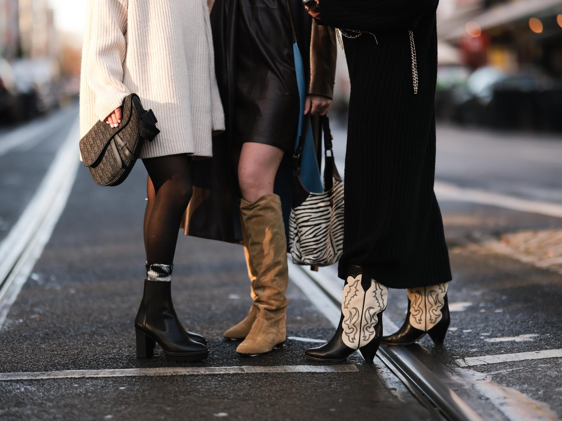 Wir kennen die besten Stiefel-Kleid-Kombis! Welche Stiefel passen am besten zu Kleidern?