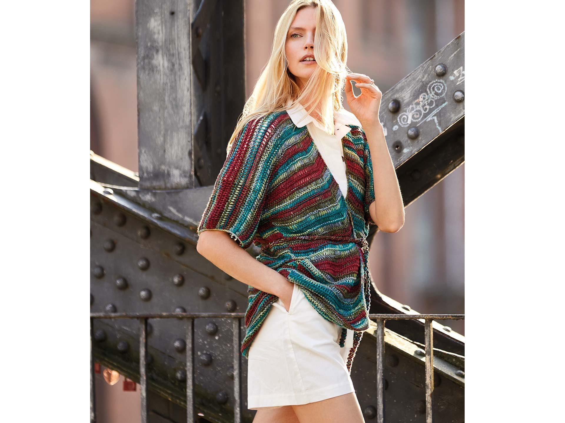 Stricken für den Frühling - Model in Boho-Weste von Lana Grossa