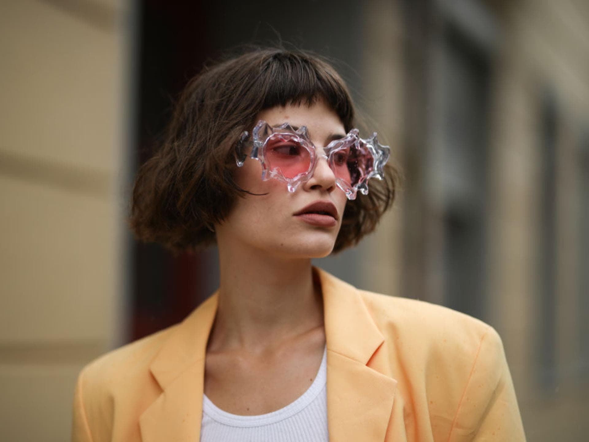 Frisuren mit Pony ab 50 - Lea Neumann mit gestuftem Bob mit Micro-Pony