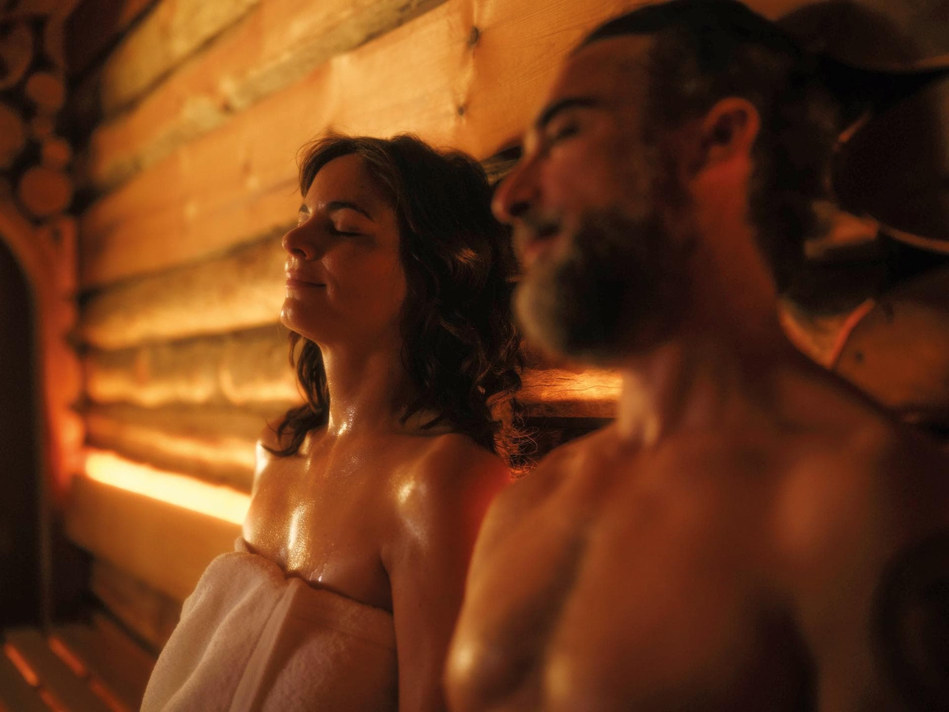 Ein gemeinsamer Wellnesstag nach einer durchtanzten Date-Nacht – ein Traum!