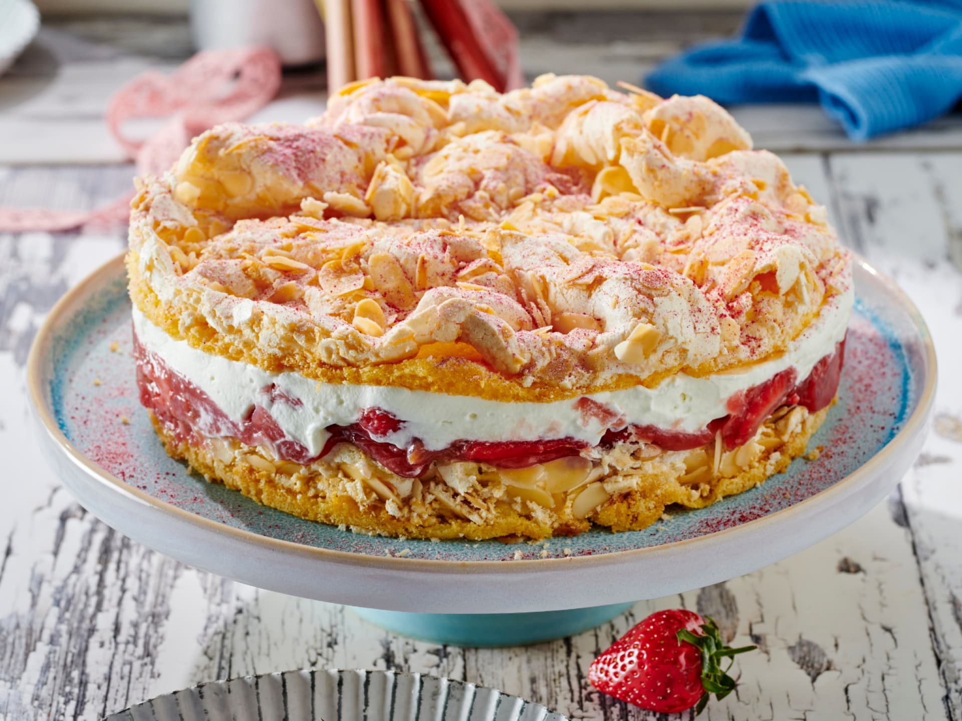 Rhabarber-Baiser-Torte nach Landfrauen-Rezept  Rhabarber-Baiser-Torte nach Landfrauen-Rezept