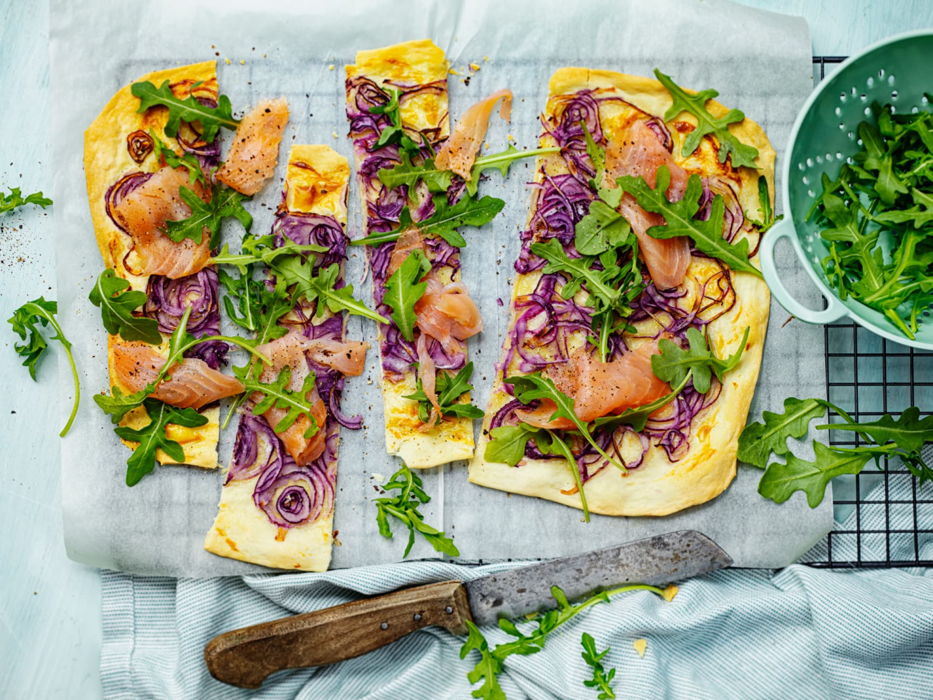 Flammkuchen mit Räucherlachs 