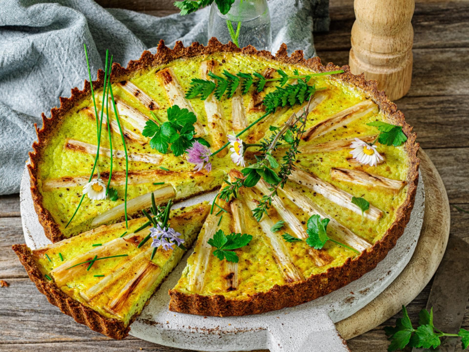 Schnelle Spargel-Quiche 