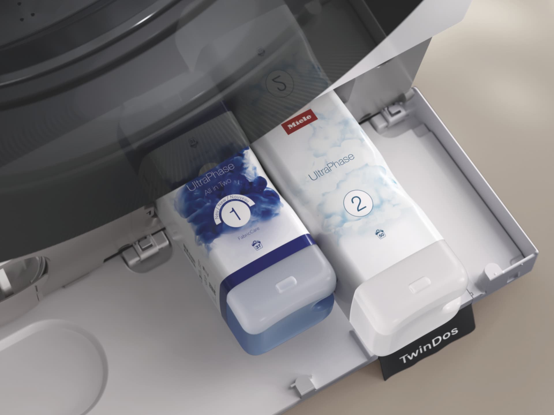 Die bewährte TwinDos®-Funktion für die automatische Dosierung von Waschmittel überzeugt auch in der Miele Nova Edition. Sparen Sie bis zu 40 % Waschmittel2 und setzen Sie damit bewusst ein Zeichen für mehr Umweltschutz