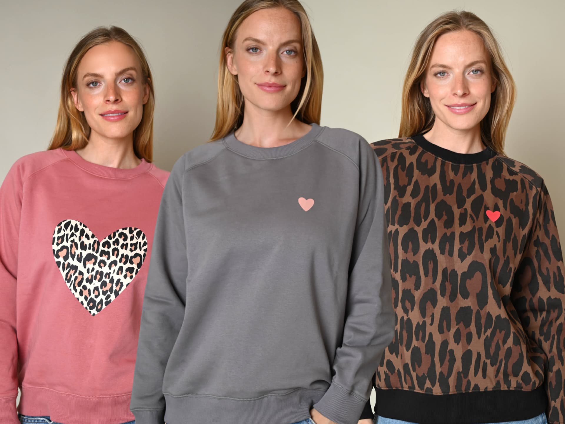 Bis zum 25.09. noch ein gratis Sweatshirt beim Kauf von CRICKIT Schuhen bekommen! Ein Model trägt drei unterschiedliche Sweatshirts von CRICKIT, die es aktuell noch gratis zu jedem Schuhkauf gibt