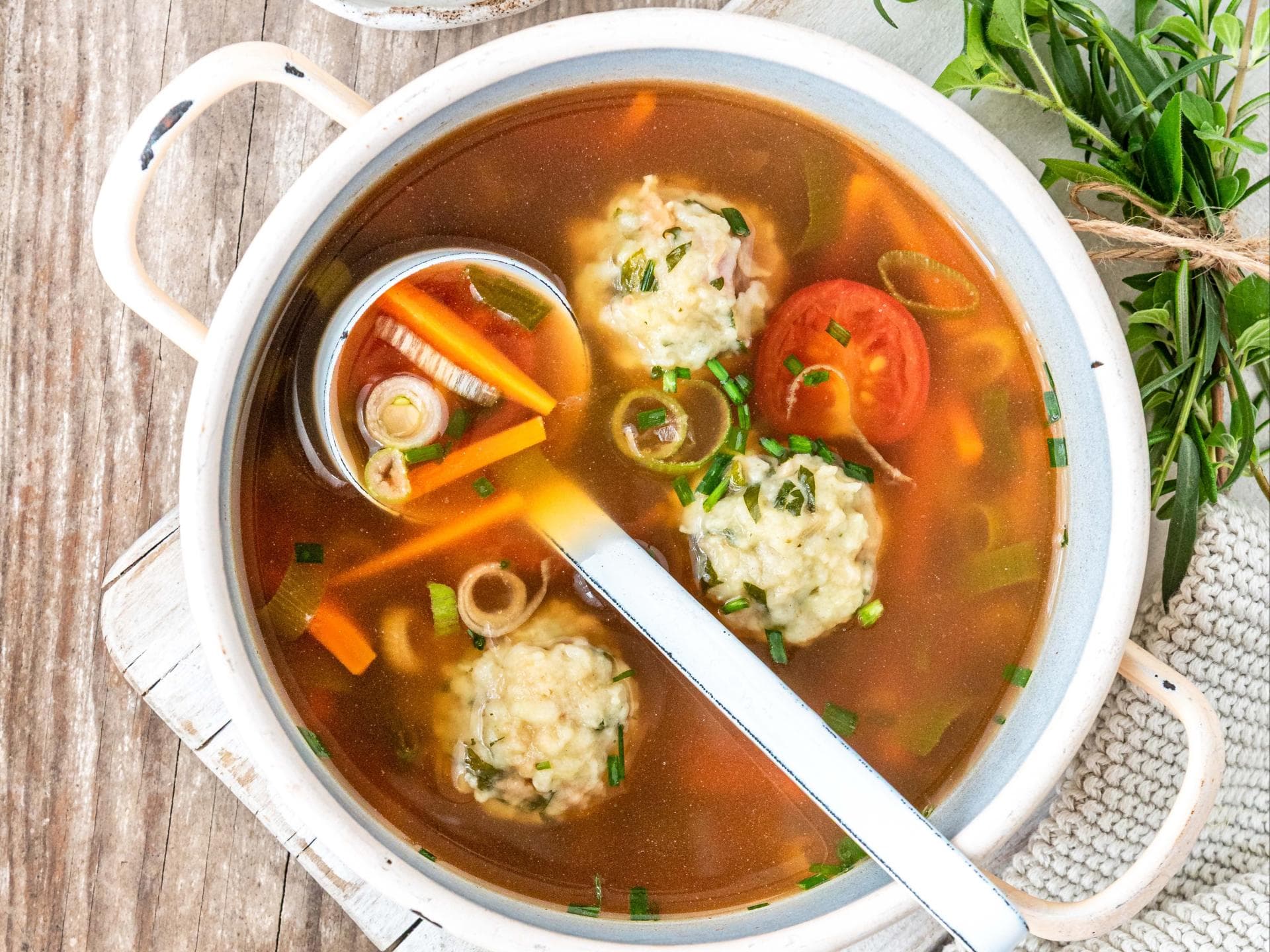 Speckknödel-Suppe Speckknödel-Suppe