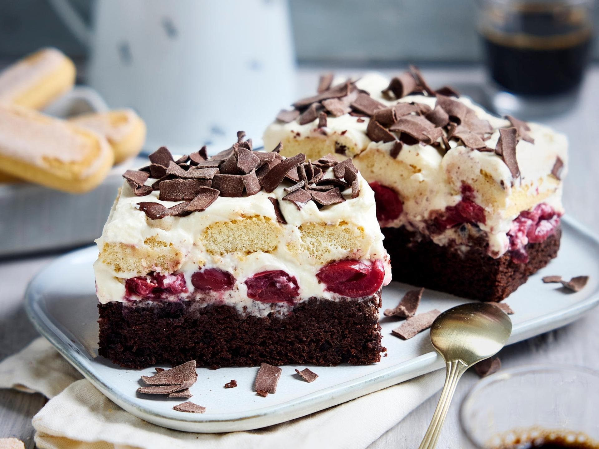 Kaffee-Kirsch-Schnitten 