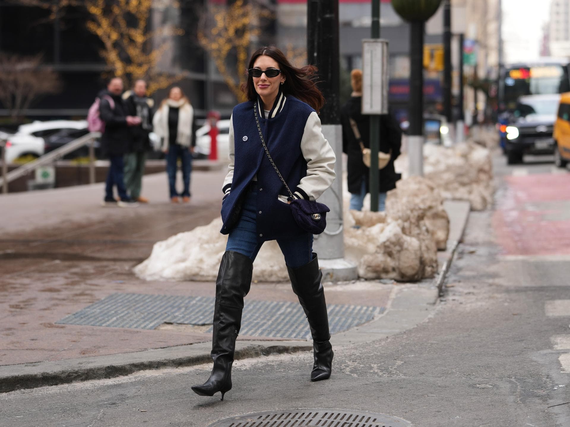 Overknee-Stiefel mit Skinny-Jeans 