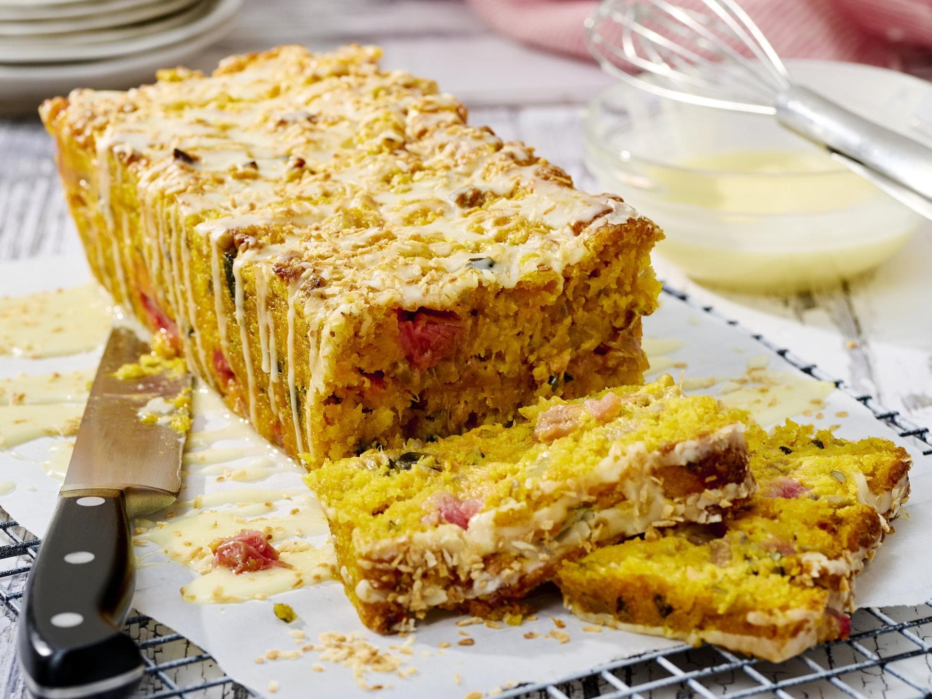 Rhabarber-Möhrenkuchen Rhabarber-Möhrenkuchen